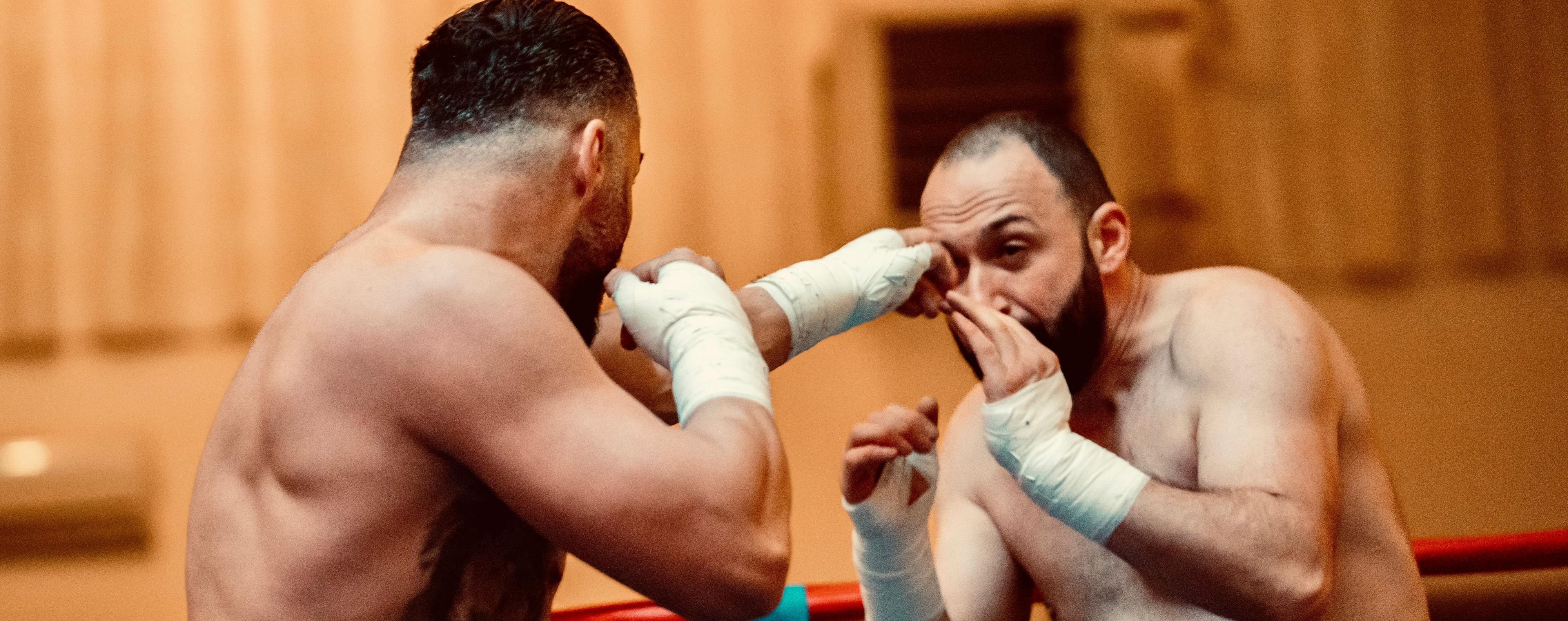 Ein-Leberhaken-bringt-den-n-chsten-Sieg-Boxer-Alexander-Nedbei-ist-auch-ohne-Handschuhe-erfolgreich