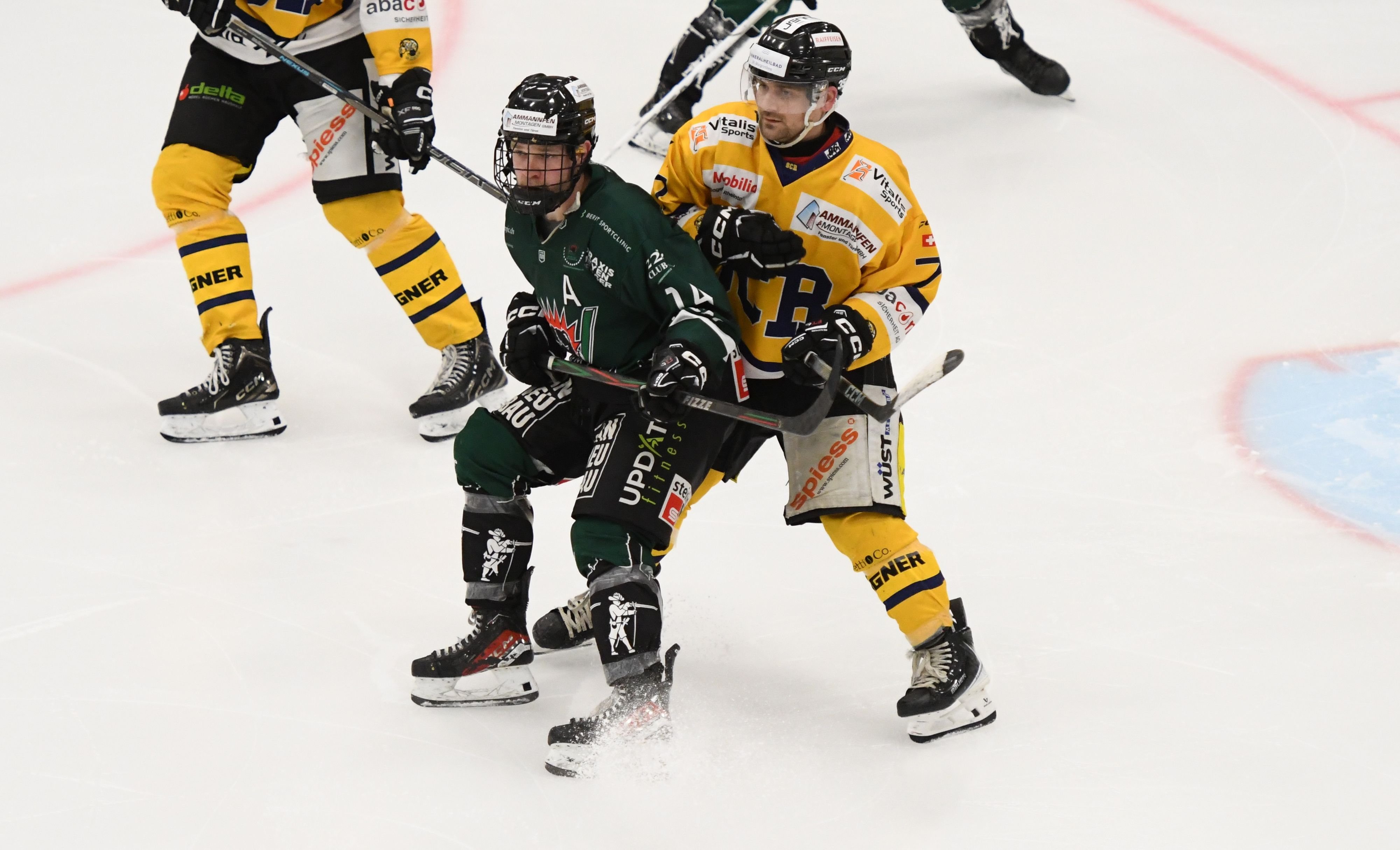 Kein-Festtagskater-Der-EC-Wil-gewinnt-den-Spitzenkampf-gegen-den-SC-Rheintal-der-EHC-Uzwil-siegt-erstmals-in-dieser-Saison-im-B-ndnerland