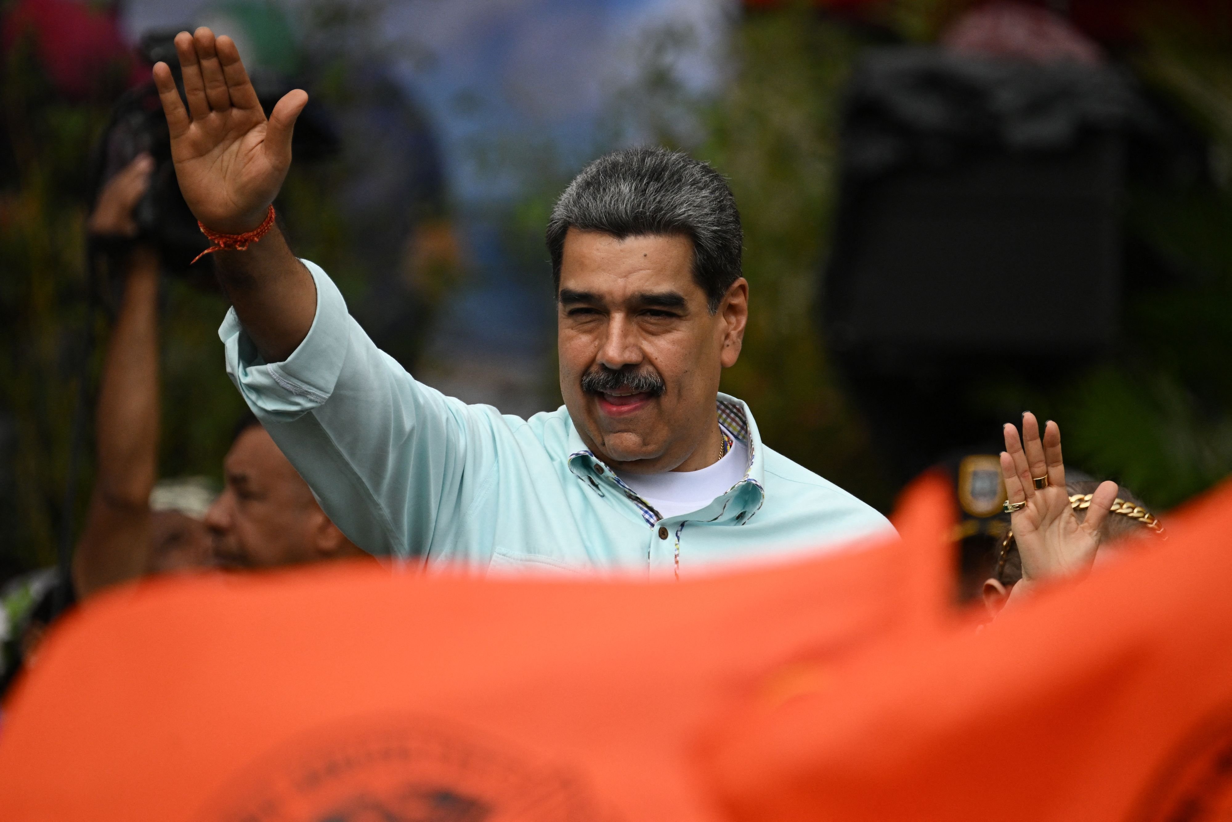 Dramatische-Lage-USA-greifen-Venezuela-an-und-nehmen-Nicol-s-Maduro-fest