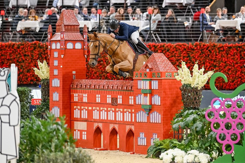 Ein-Magier-gesellt-sich-zu-den-Pferden-Alles-Wissenswerte-vor-dem-CHI-Basel-2026