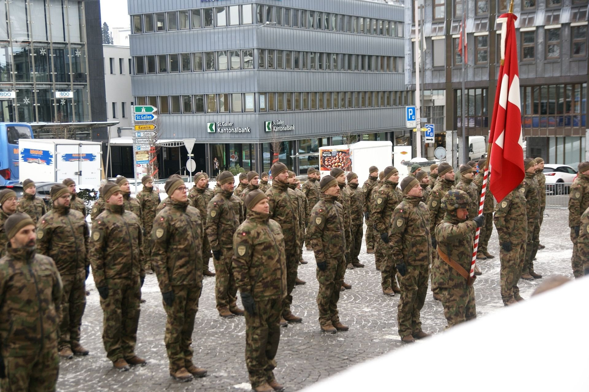 Antreten-zum-neuen-Busa-Lehrgang-in-Herisau