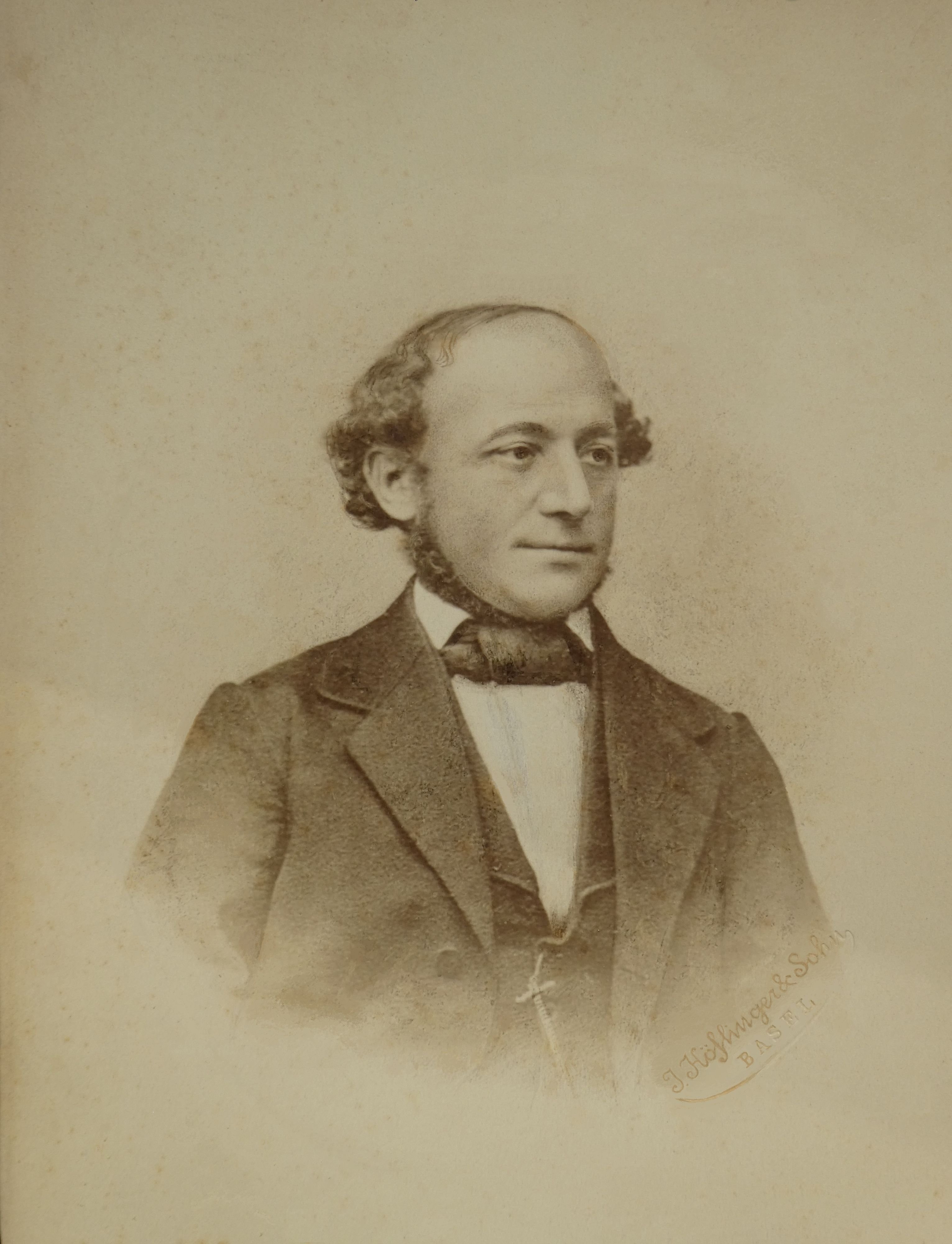 Ein-Schwitzerbueb-zwischen-Bier-und-Fechtk-mpfen-Jonas-Breitenstein-in-Deutschland