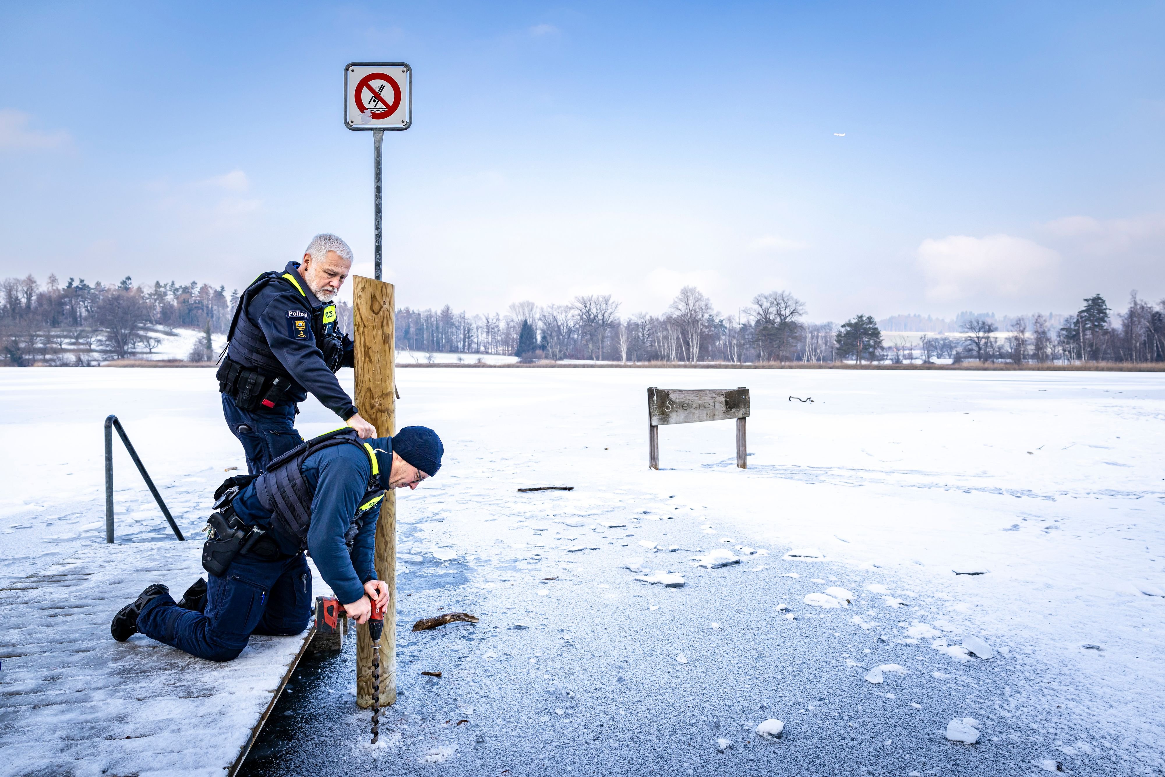 Vorsicht-Lebensgefahr-Das-Eis-auf-den-Z-rcher-Seen-ist-noch-zu-d-nn