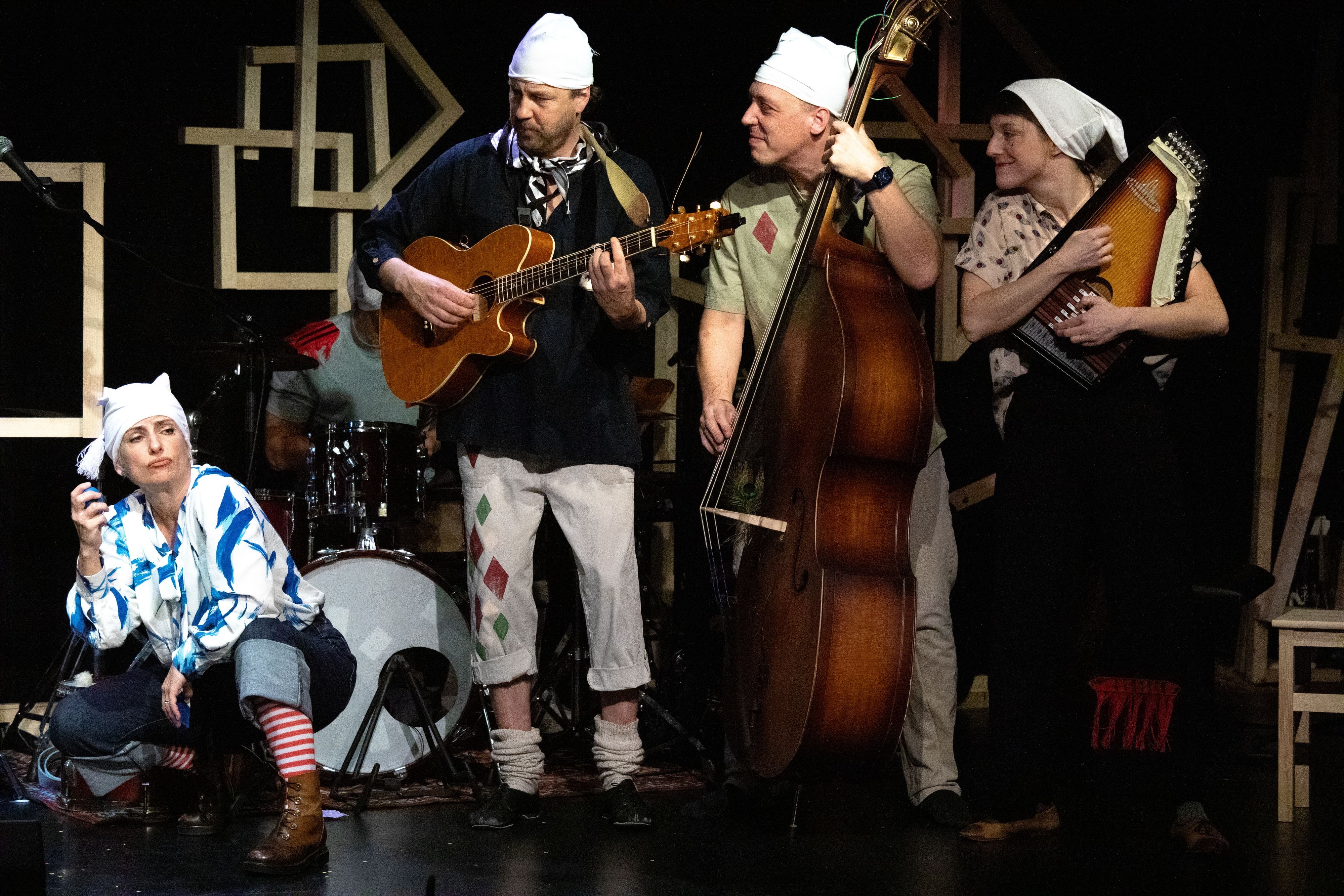 Das-R-mpl-m-Chaos-geh-rt-bei-dieser-Basler-Vorfasnachts-Veranstaltung-zum-guten-Ton