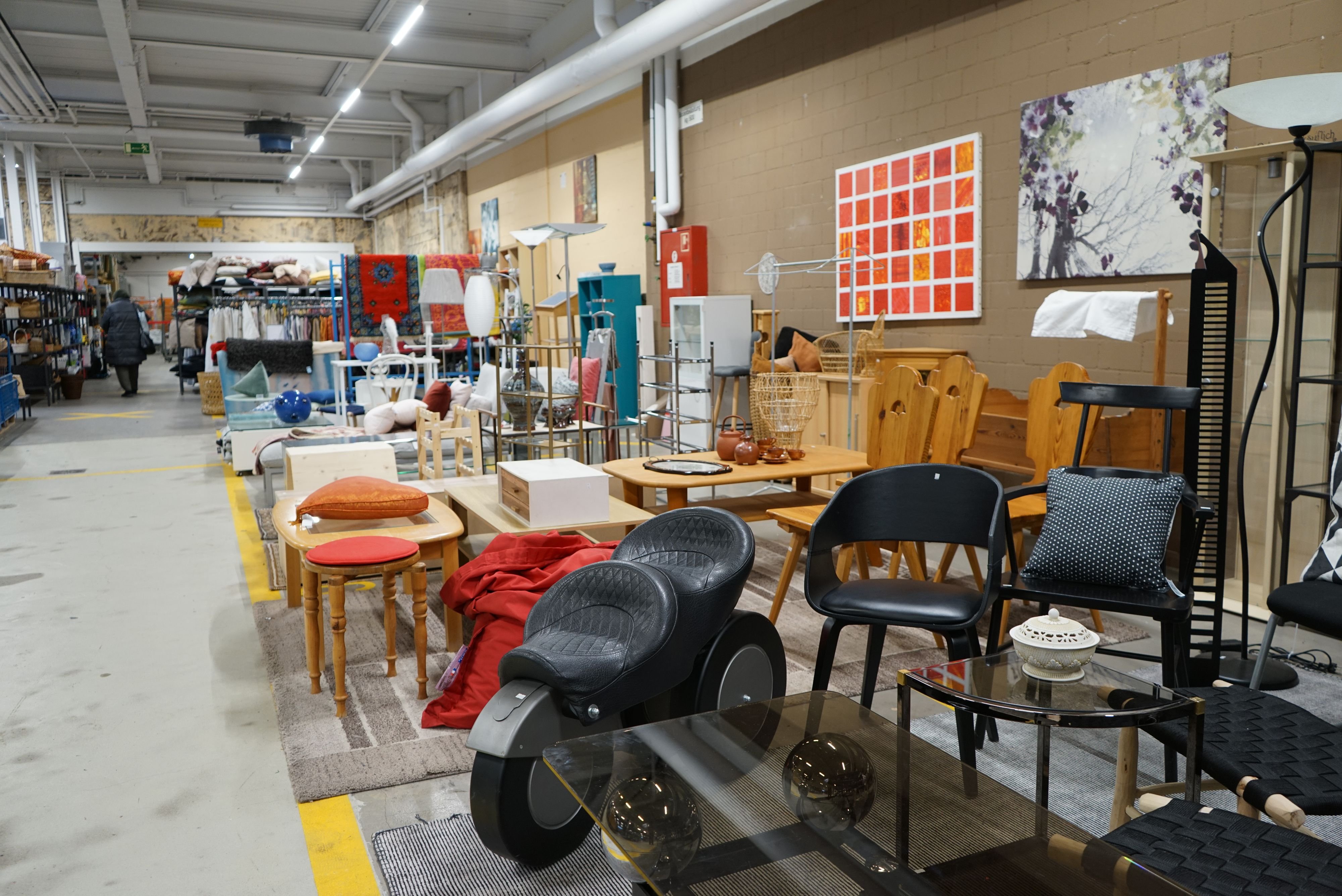 Grossmutters-Schrank-muss-in-die-Mulde-M-bel-verkaufen-sich-in-Brockenh-usern-der-Region-St-Gallen-je-l-nger-je-schlechter