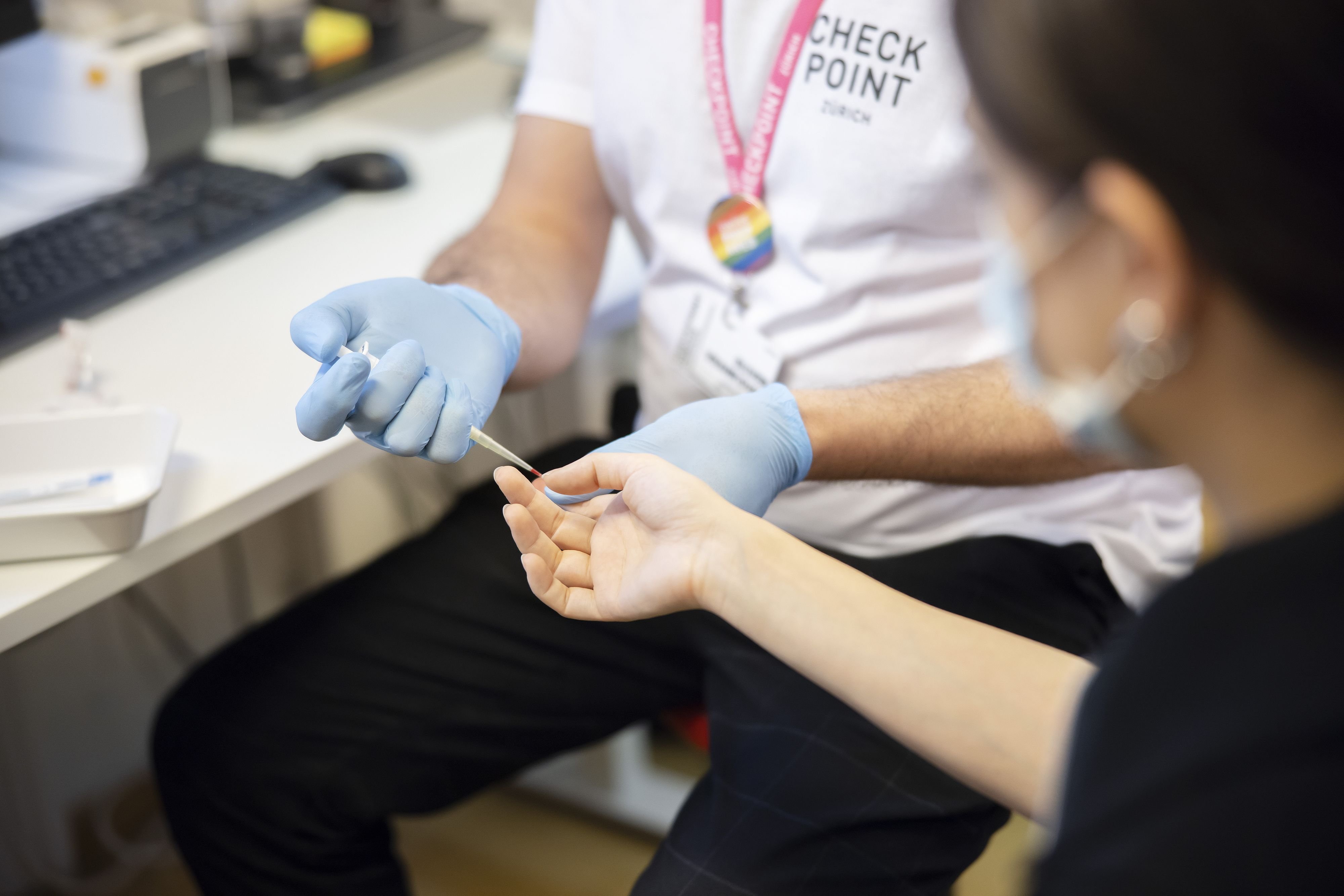 Z-rich-f-hrt-Gratis-Test-Angebot-f-r-Geschlechtskrankheiten-ein