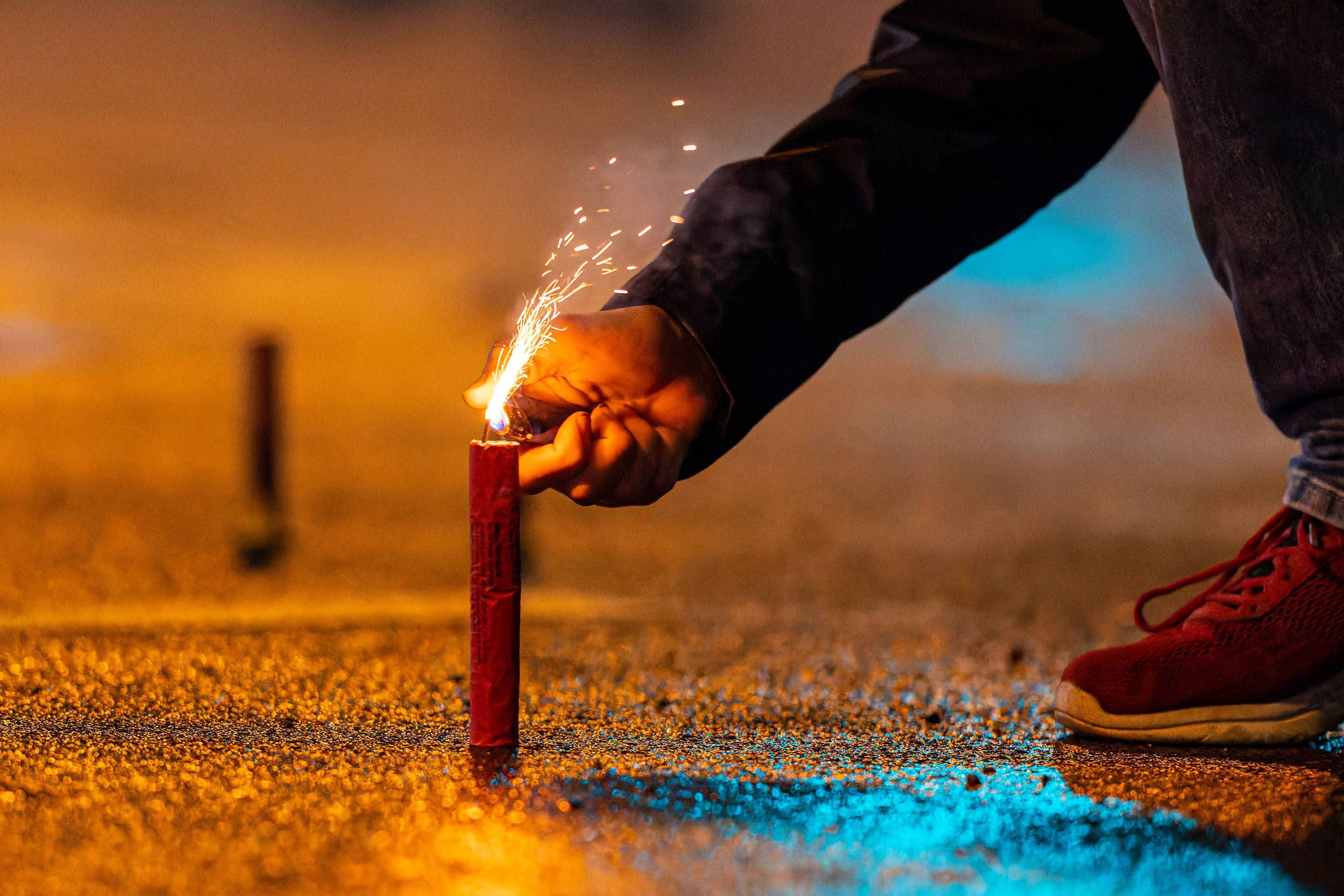 -Derartige-Zust-nde-sollen-nicht-zur-Normalit-t-werden-Stadtrat-will-lautes-Feuerwerk-ganzj-hrig-verbieten