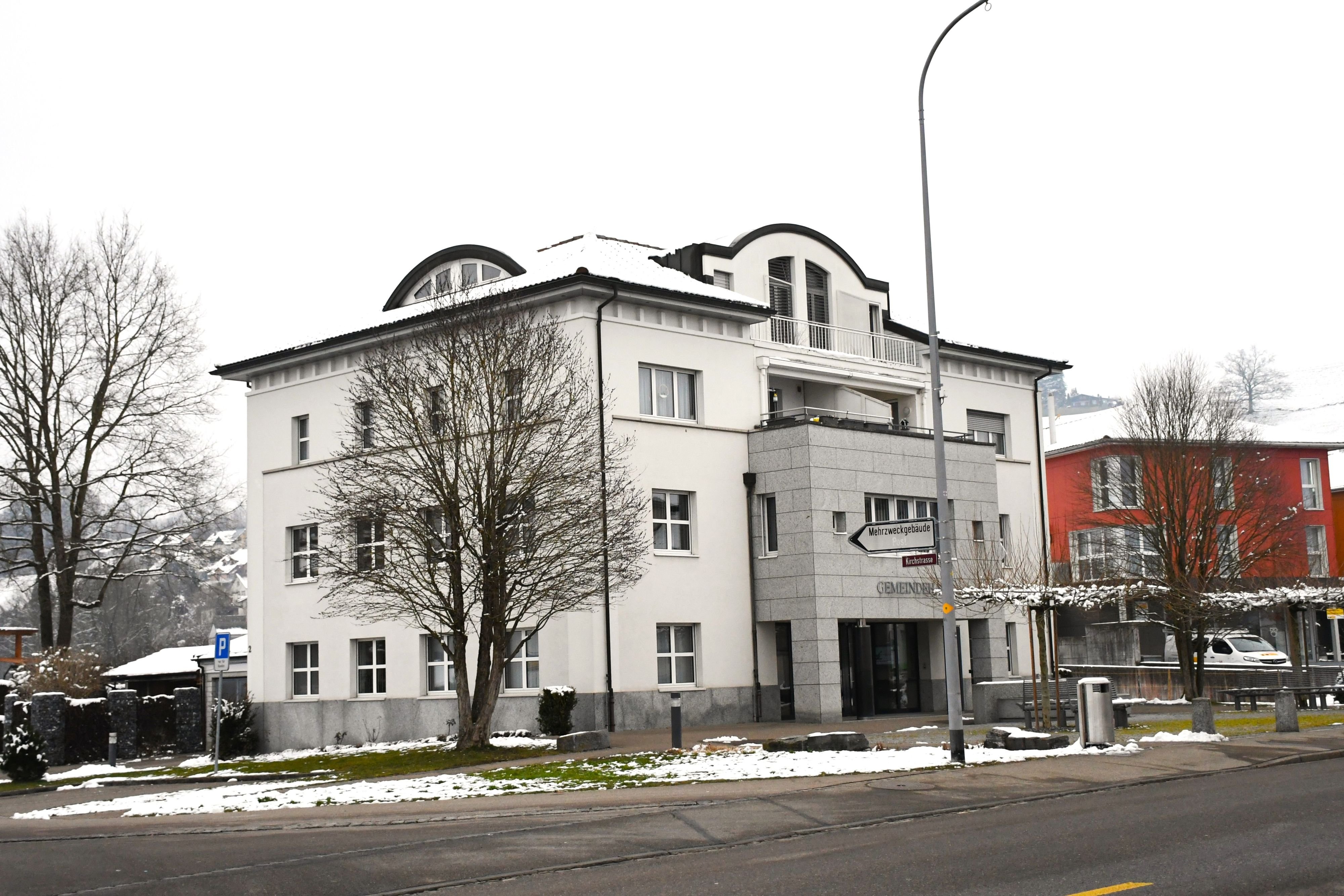 -Wir-nehmen-diesen-Entscheid-entt-uscht-zur-Kenntnis-Die-Einheitsgemeinde-L-tisburg-soll-fr-hestens-2029-starten-Komitee-entt-uscht