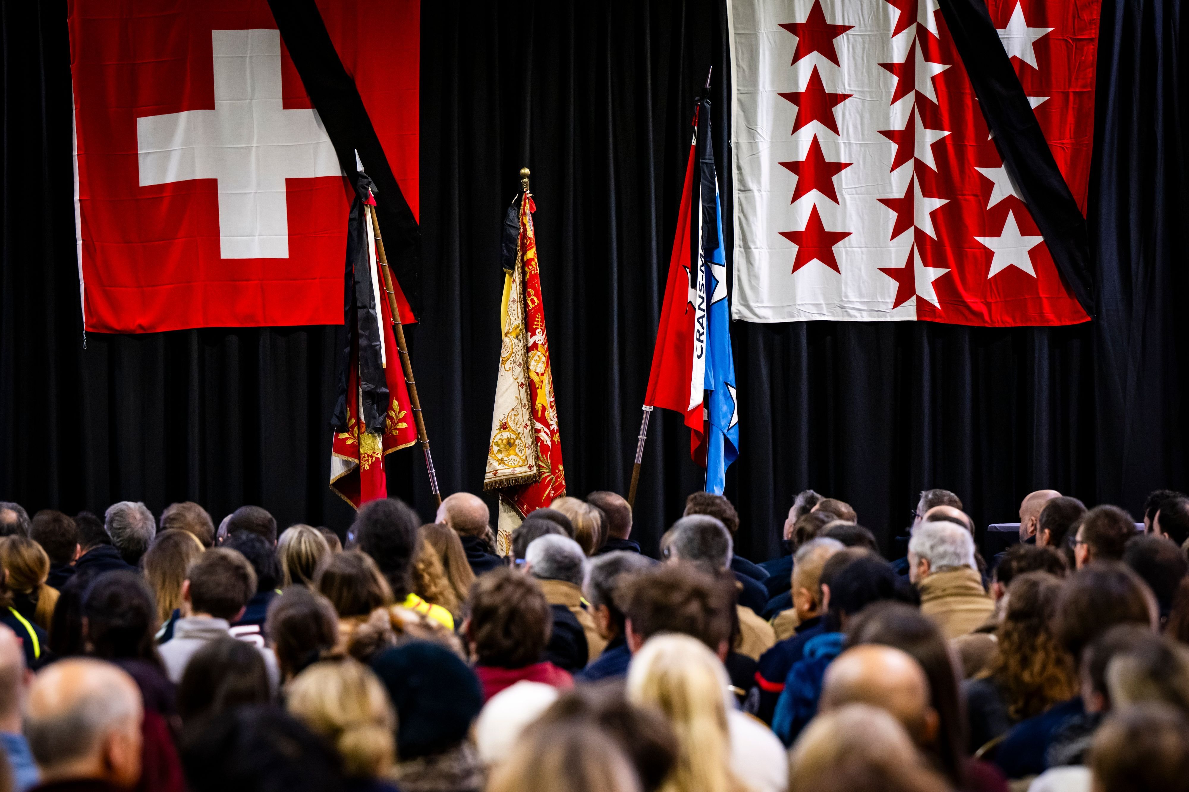 Acht-Tage-nach-der-Katastrophe-ringt-das-Dorf-um-den-richtigen-Umgang-mit-dem-Geschehenen-und-um-seine-Zukunft