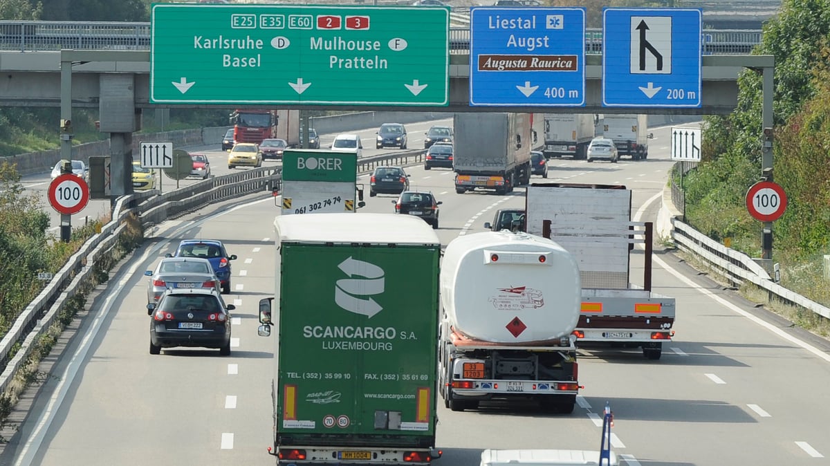 Augst, BL: Shots fired during pursuit of car thieves