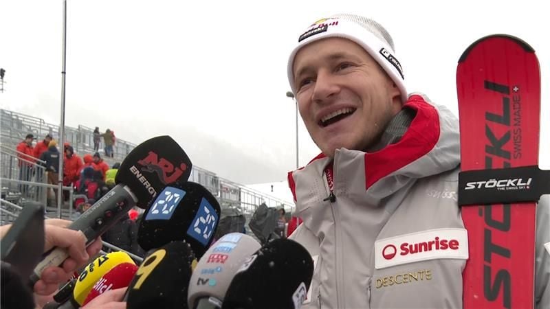 -So-eine-grosse-Champagnerflasche-haben-wir-noch-nie-bekommen-