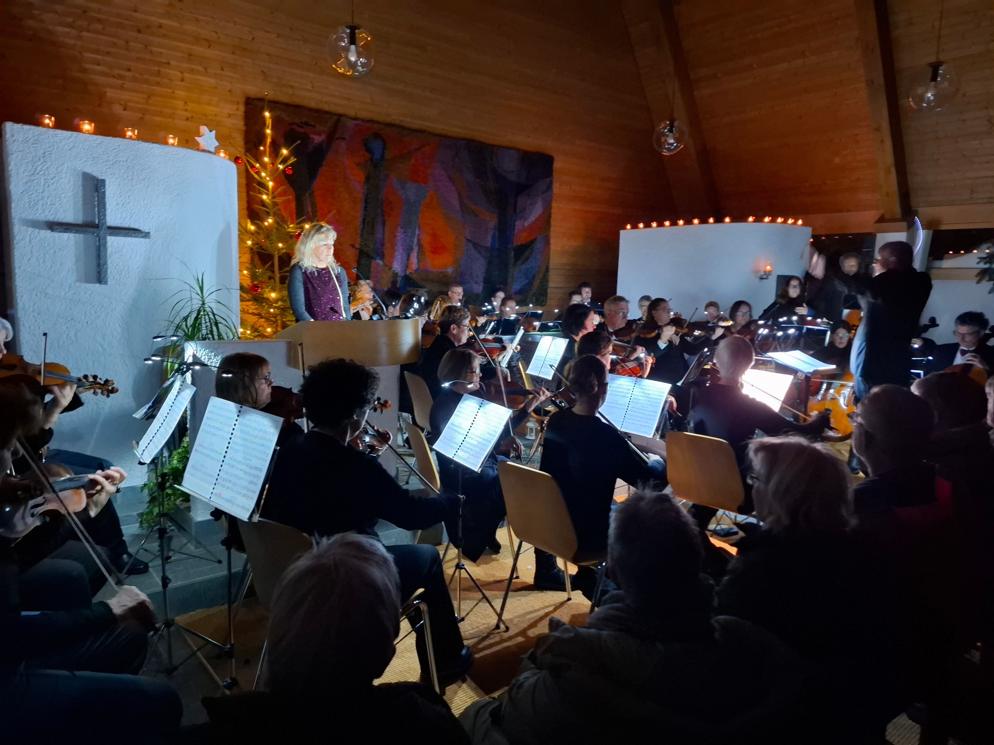 Ausverkauft-aber-nicht-voll-besetzt-Laternli-Konzert-auf-der-Schw-galp-wurde-vom-Wintersturm-beeintr-chtigt