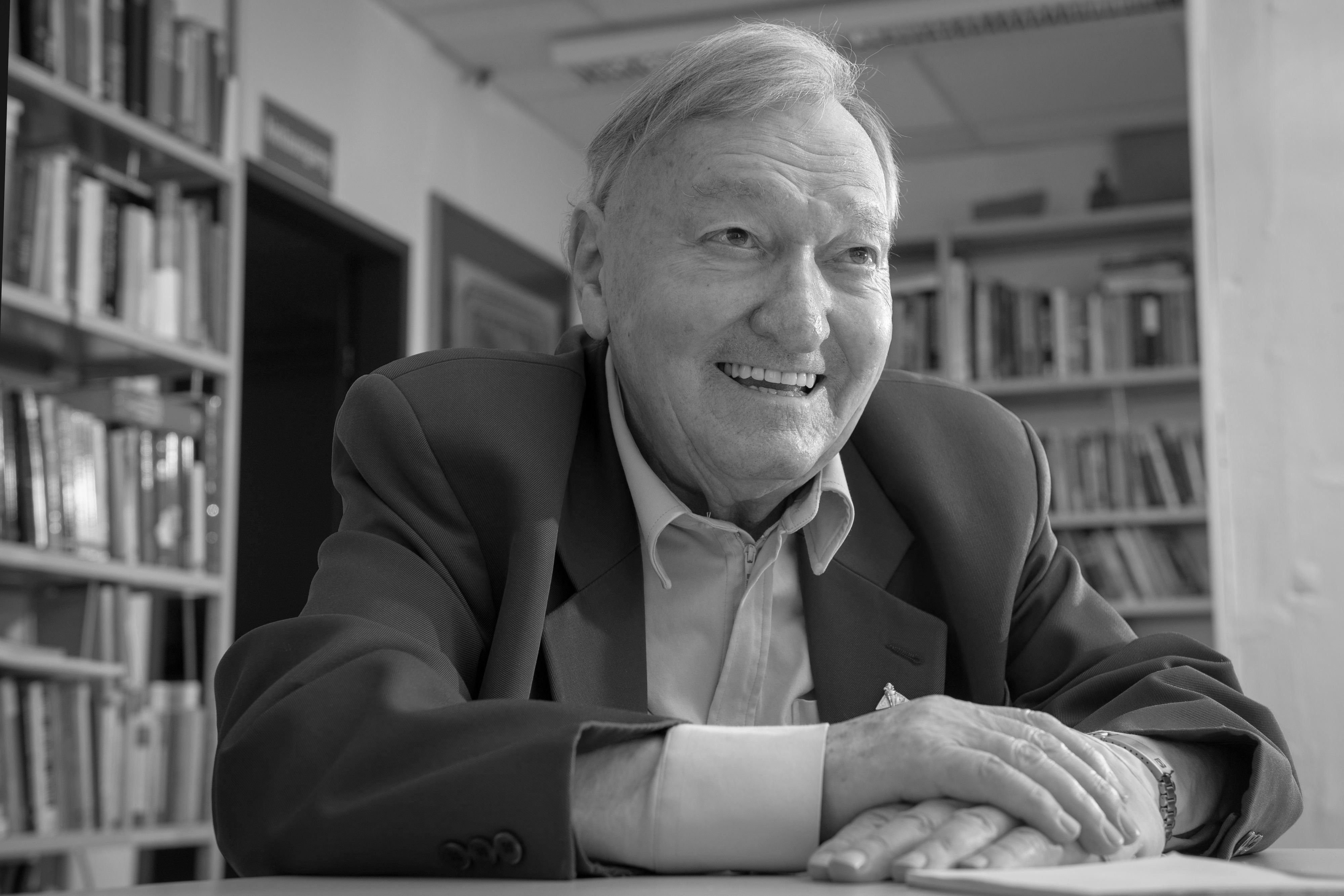 Umstrittener-G-tterforscher-Schweizer-Autor-und-Publizist-Erich-von-D-niken-gestorben