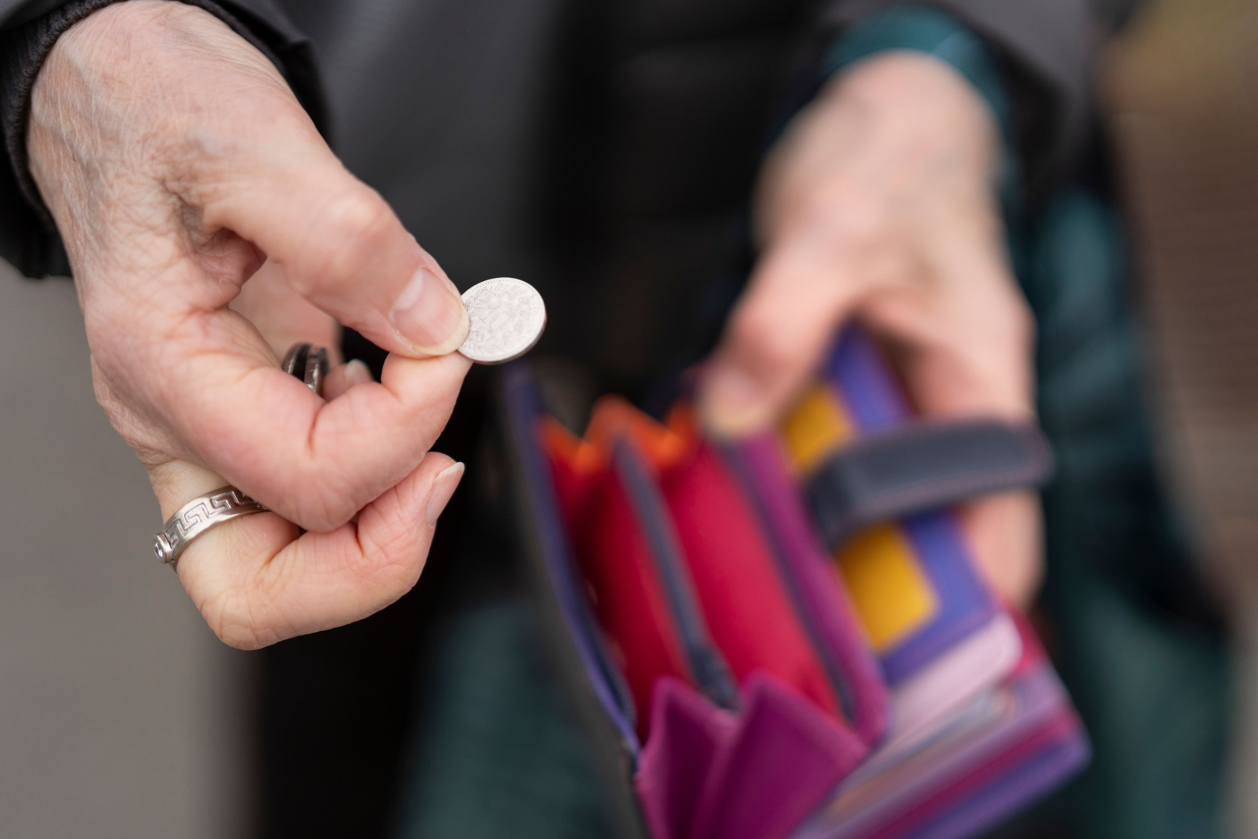 Kantonsrat-will-Bargeld-nicht-zur-Pflicht-erkl-ren