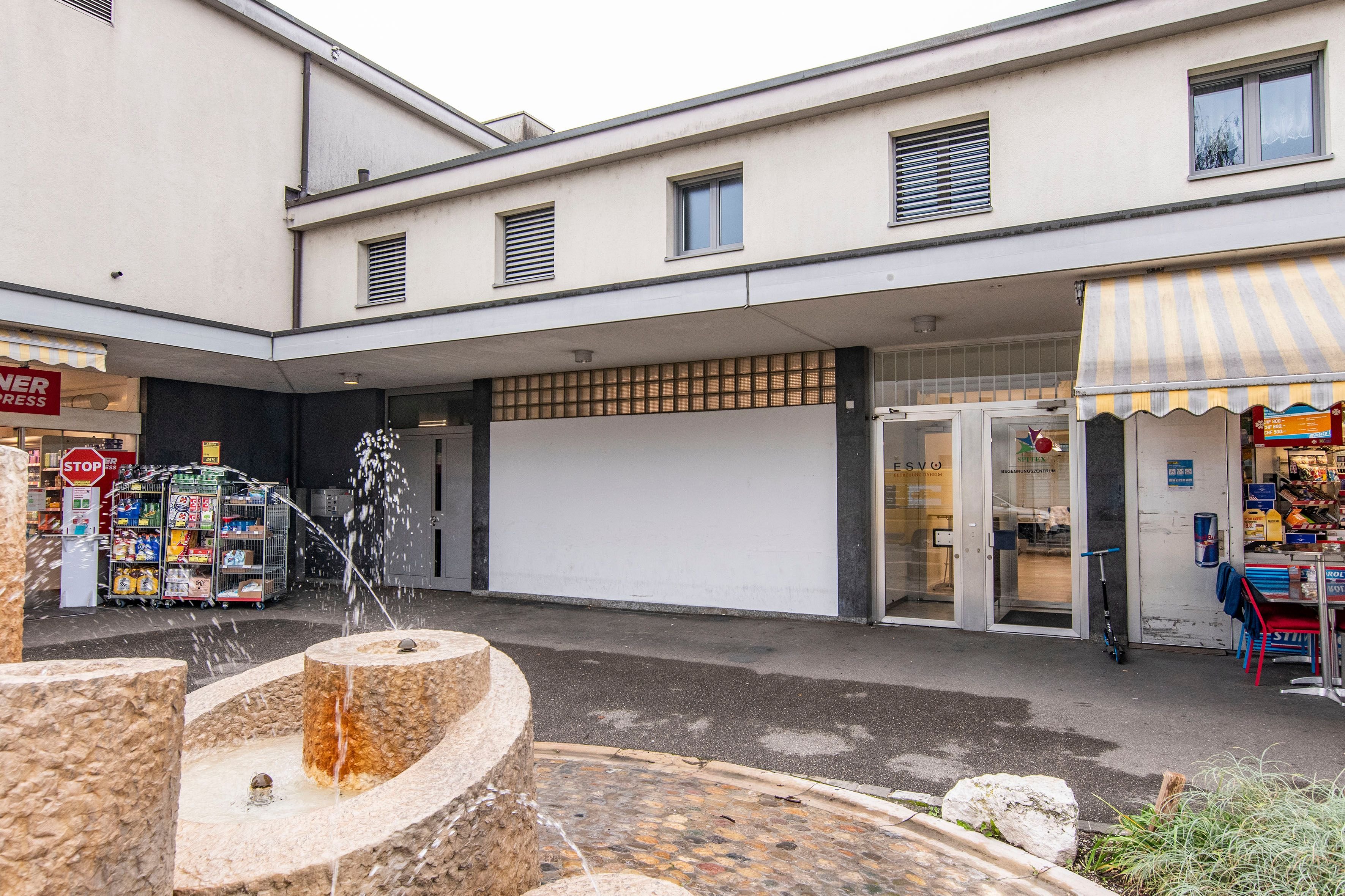 -Eine-Katastrophe-Emp-rung-und-Schock-in-Riehen