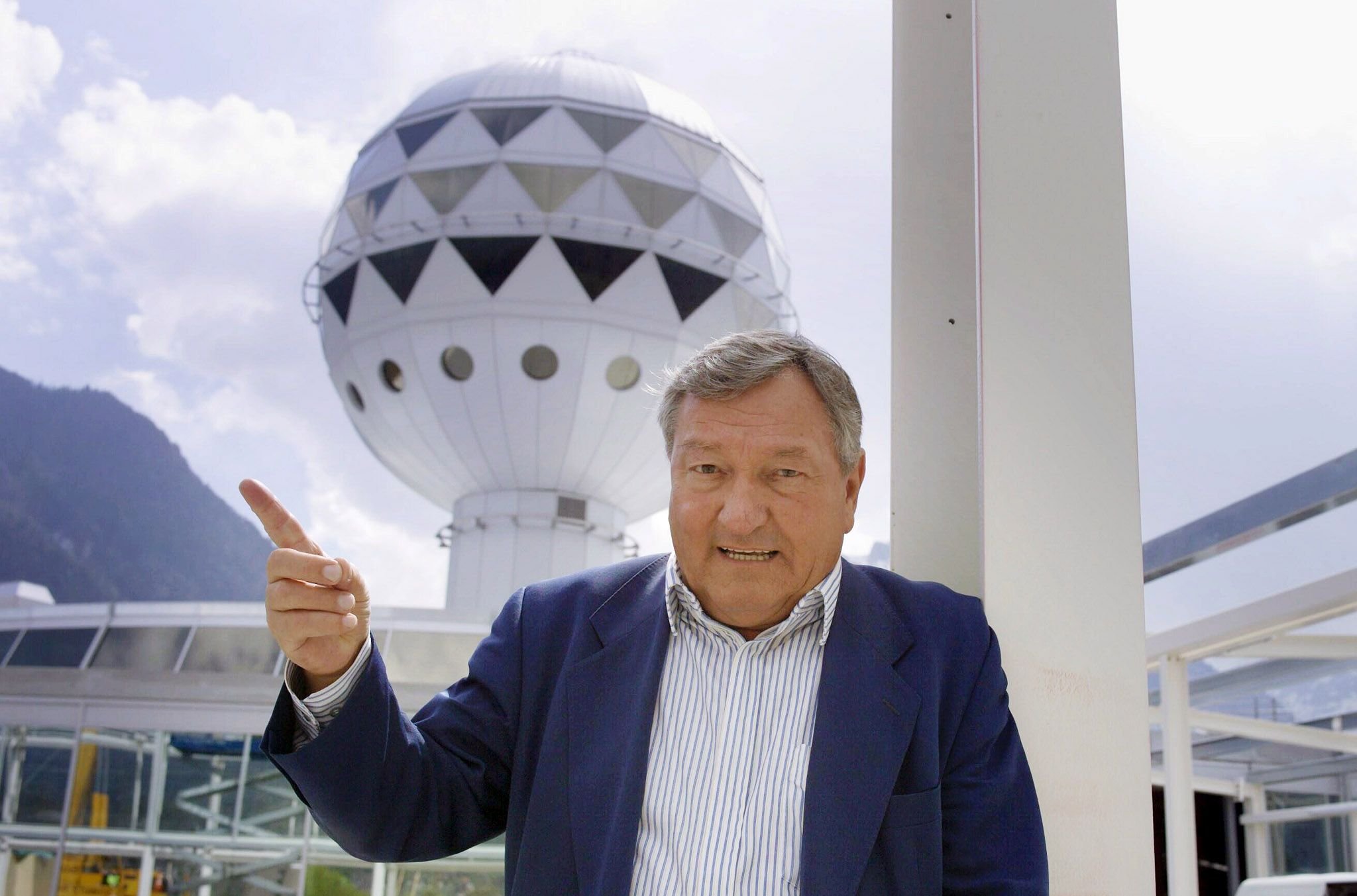 Niemand-glaubte-ihm-Doch-in-einem-Punkt-lag-Erich-von-D-niken-richtig-ein-pers-nlicher-Abschied-von-Ei-Erich-