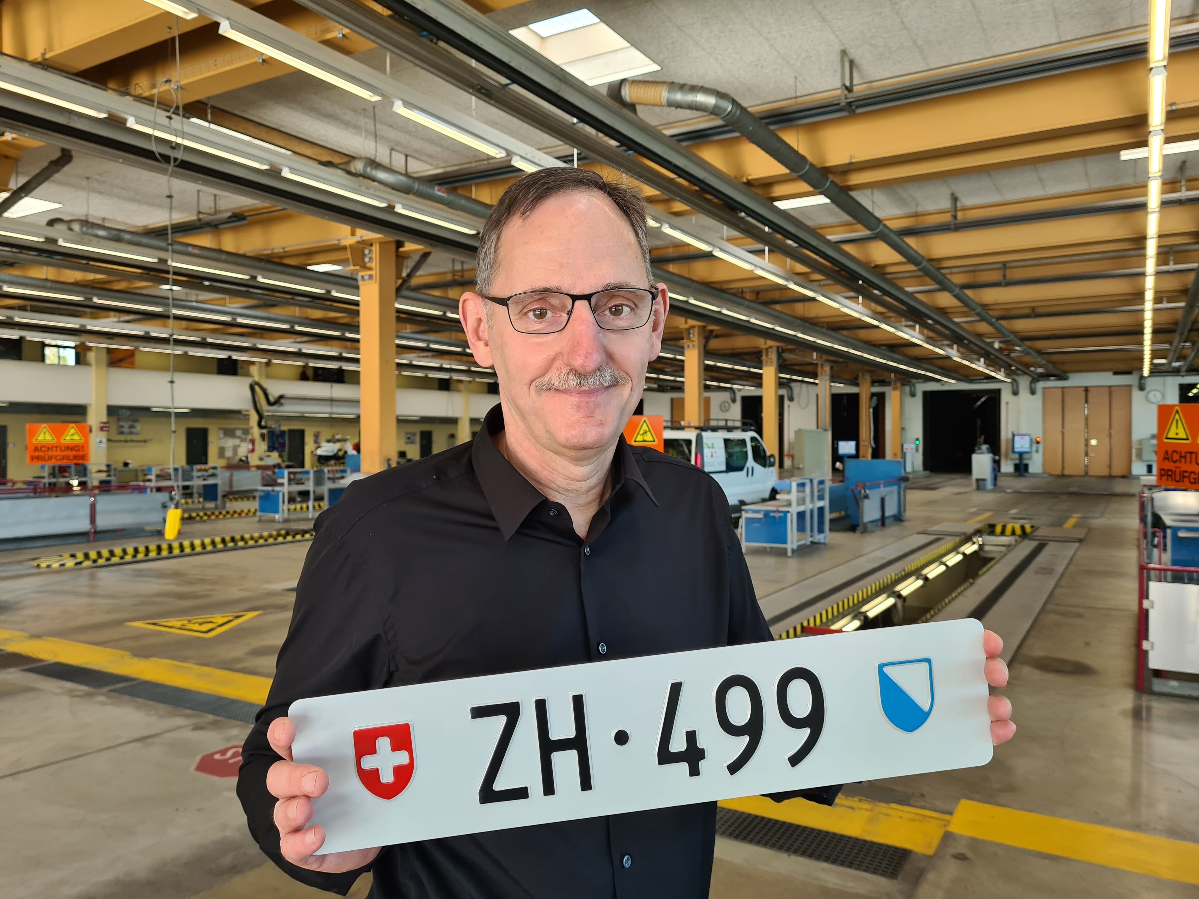 Wunsch-Kontrollschilder-stossen-im-Kanton-Z-rich-auf-Interesse