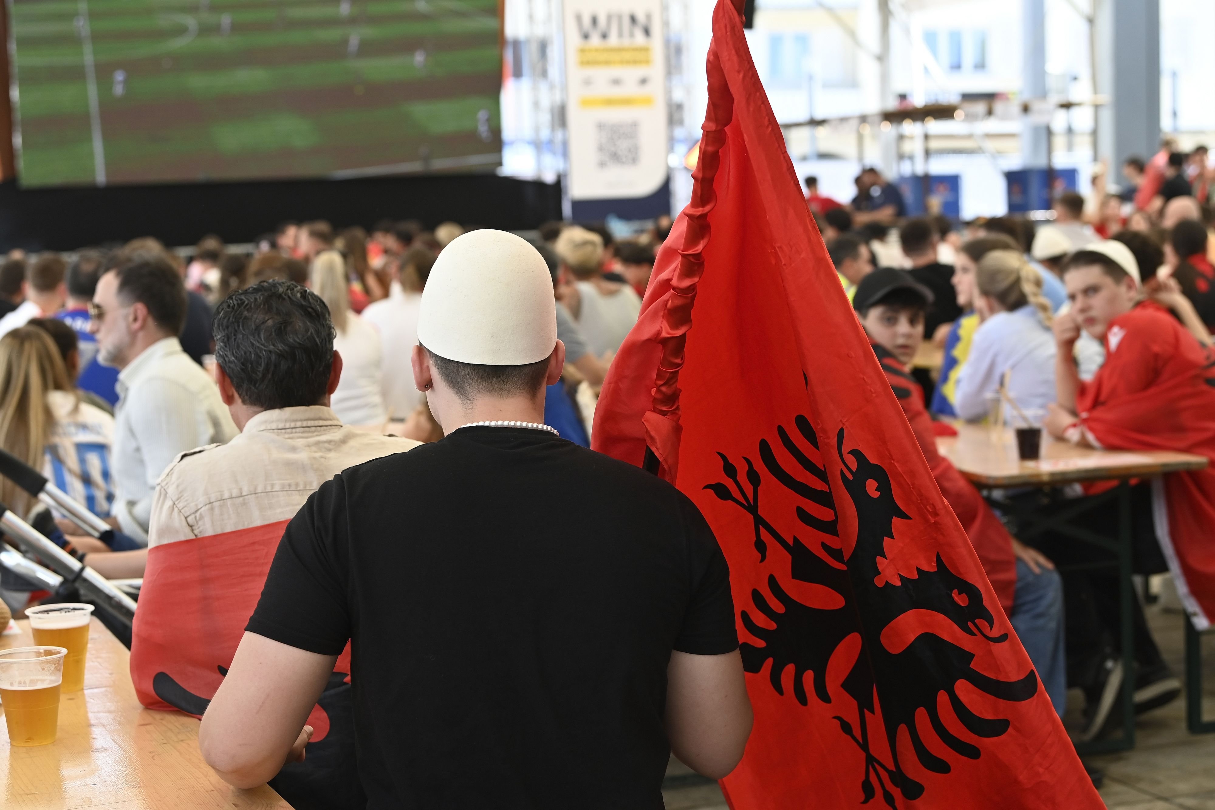 -wenn-ich-viel-trinke-werde-ich-lustig-und-fr-hlich-nicht-aggressiv