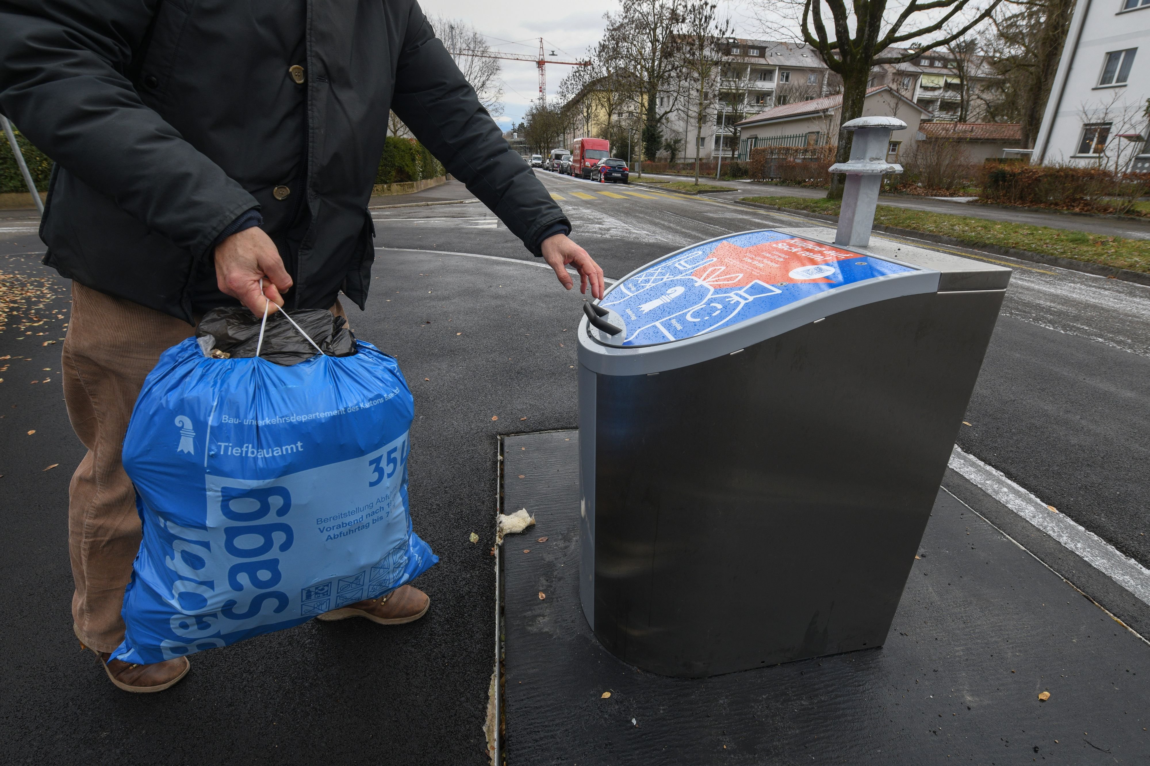 Basels-umstrittenste-Katakombe-Weshalb-Unterflurcontainer-polarisieren
