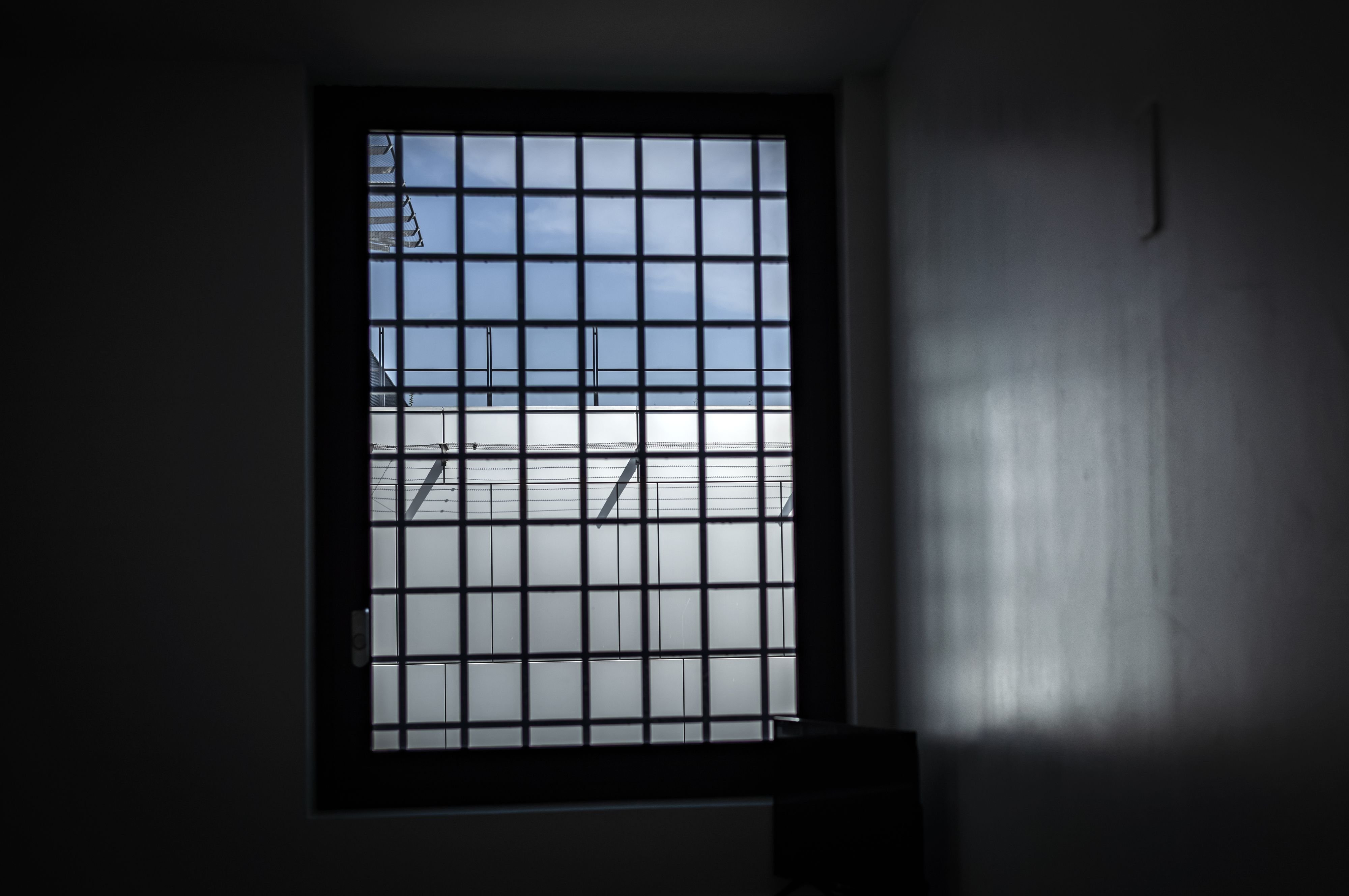 Gericht-verweigert-verurteilter-Frau-Beziehungsurlaub