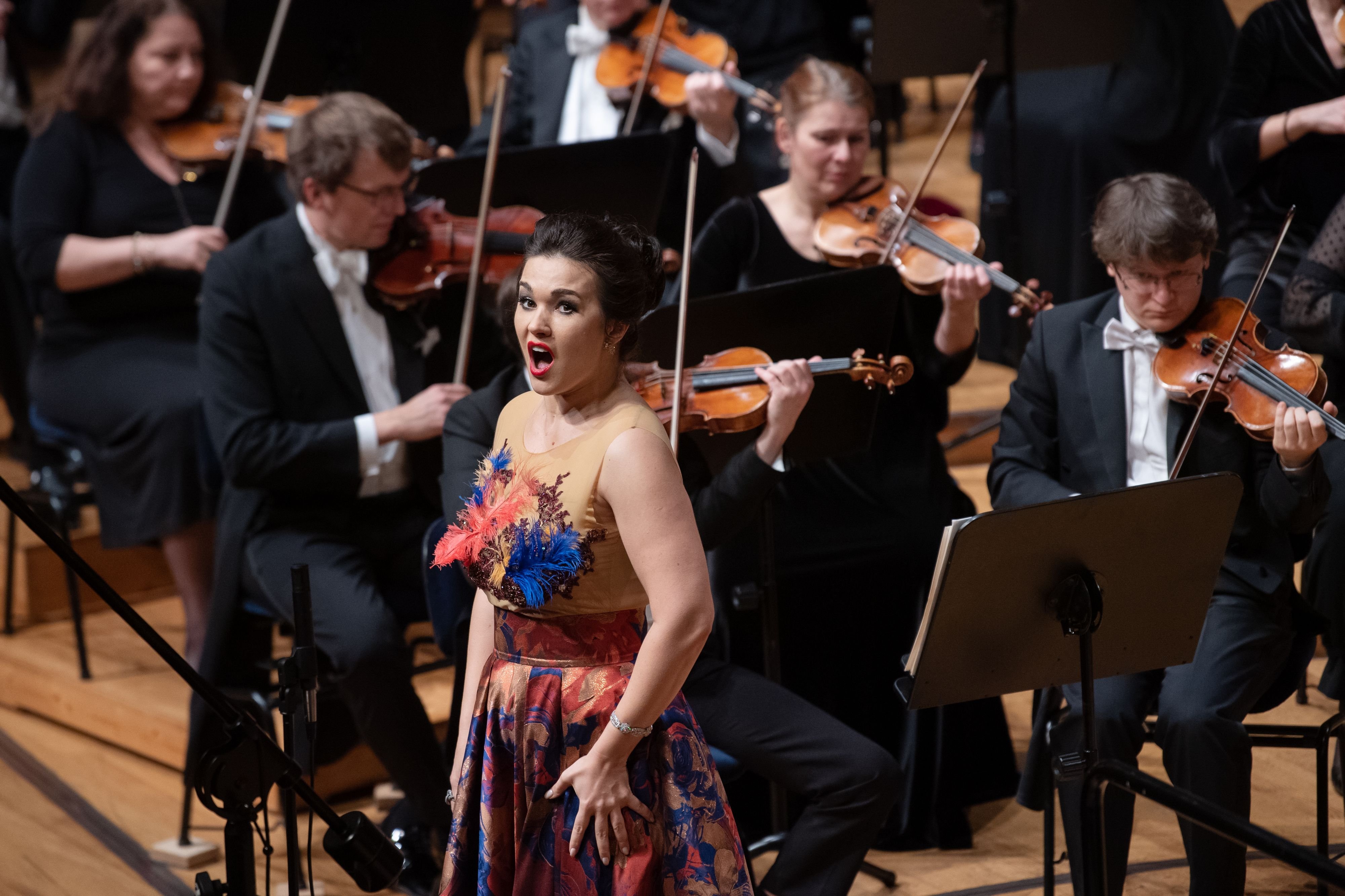 Schwimmt-Italien-im-tr-ben-Wasser-der-Russophobie-Zwei-russische-K-nstler-wurden-ausgeladen-Schweizer-B-hnen-hingegen-sind-offen-f-r-Putins-Musiker