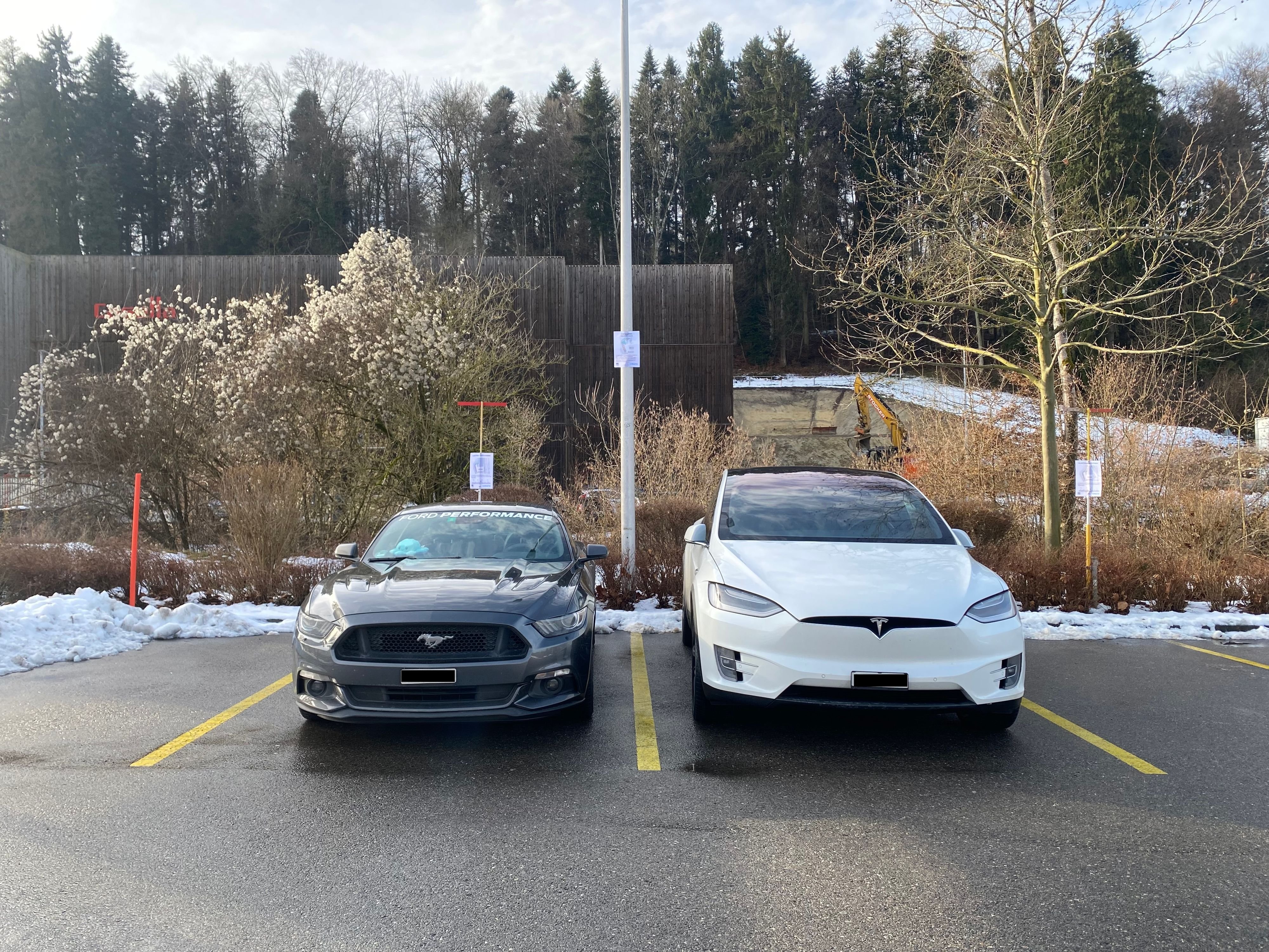 Kampf-um-E-Autos-Aldi-und-Gofast-konkurrieren-bald-Migrol-im-Reppischhof