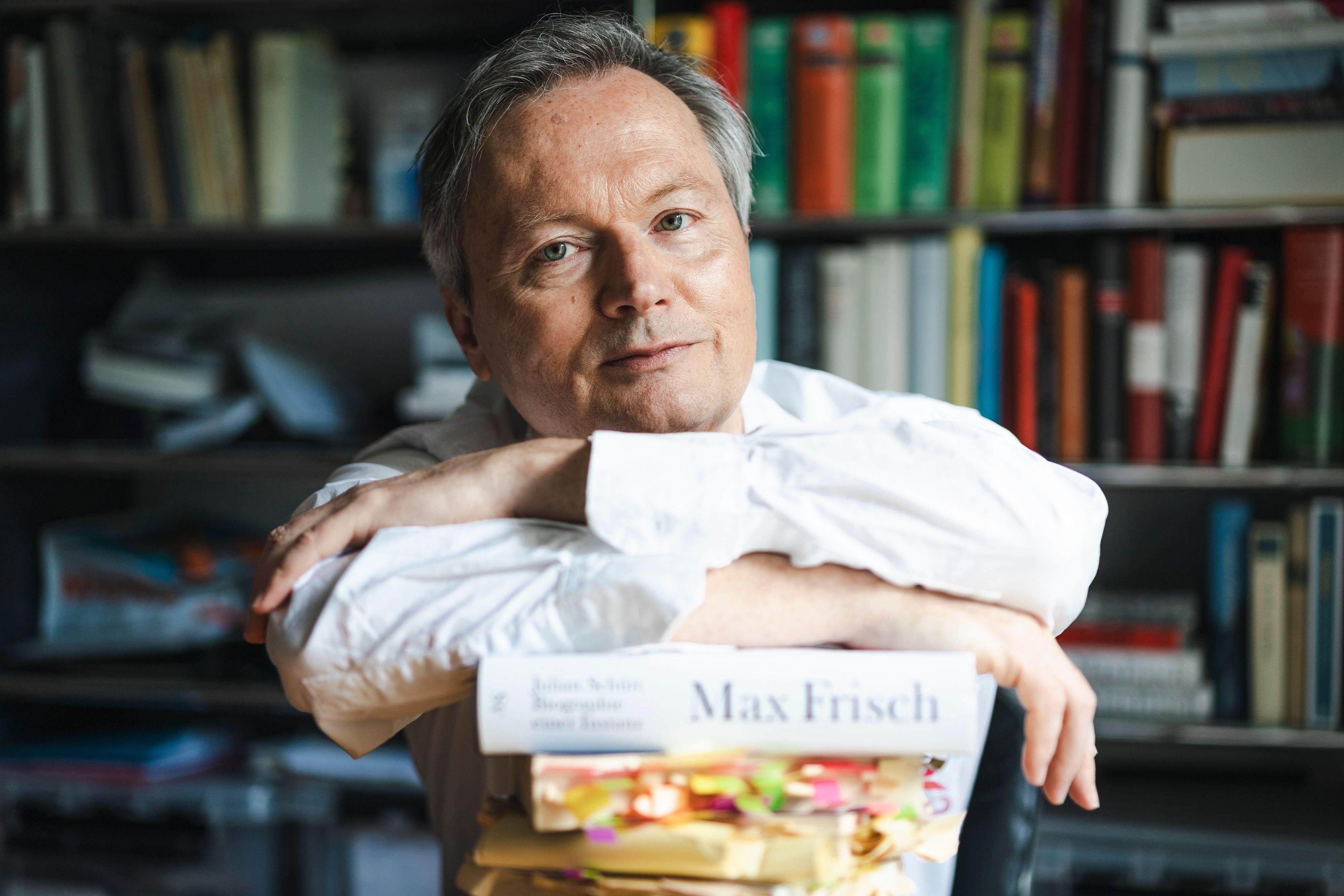 max-frisch-experte-julian-sch-tt-in-st-gallen-jungspund-festival-in-st-gallen-mit-jugendjury-knall-am-textilmuseum-st-gallen-direktorin-geht-per-ende-januar