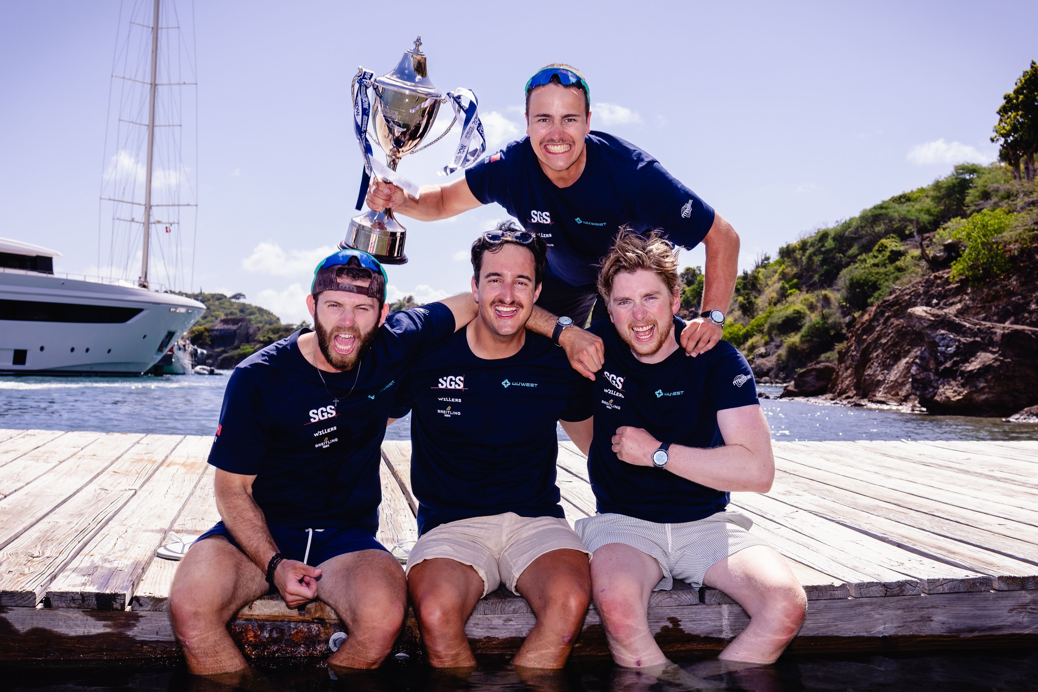 Trotz-Schmerzen-bergl-cklich-Das-sagt-44west-zum-Sieg-beim-h-rtesten-Ruderrennen-der-Welt