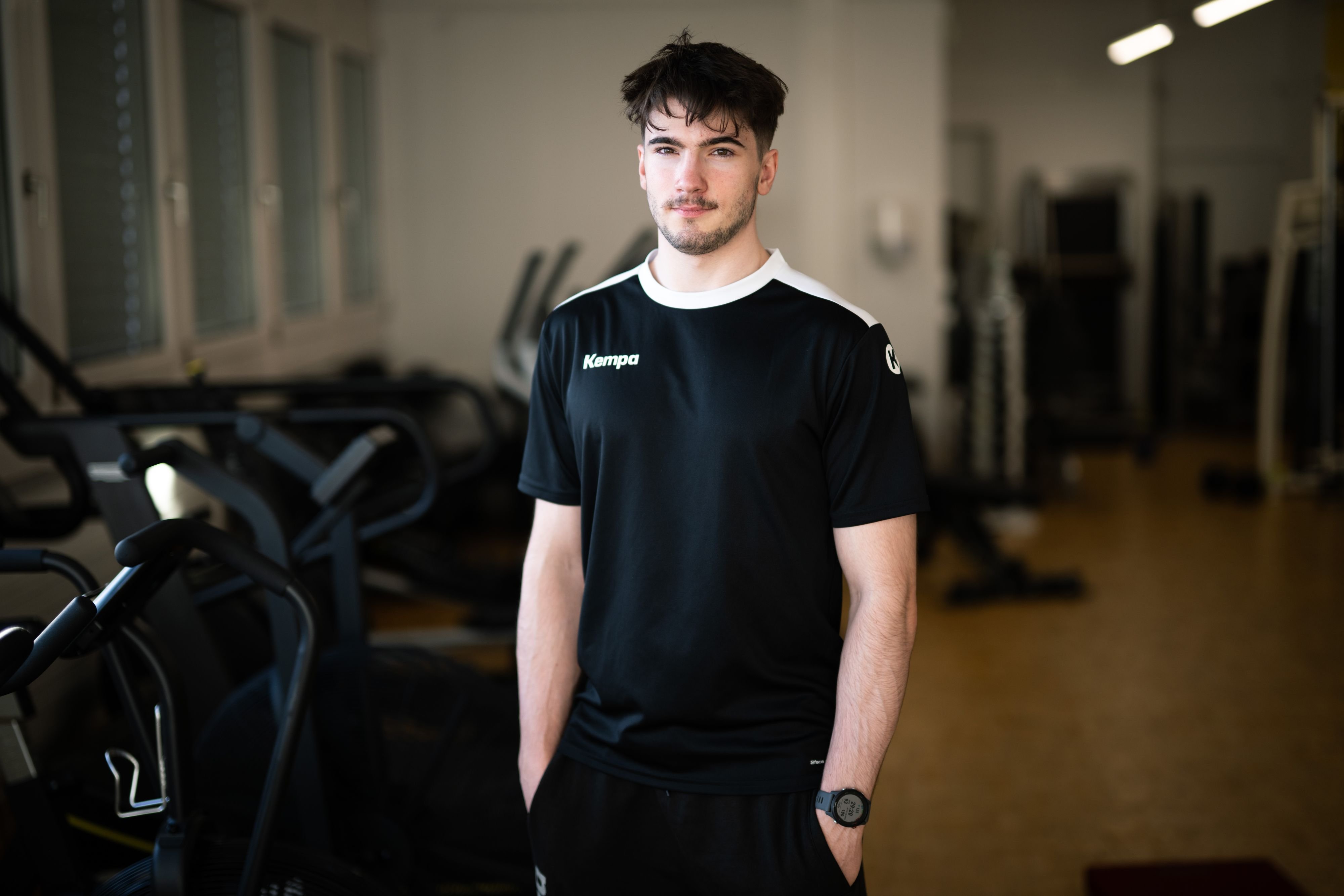 Reha-statt-EM-Wie-der-F-ringer-im-Tor-von-St-Otmar-mit-dem-Tiefschlag-umgeht