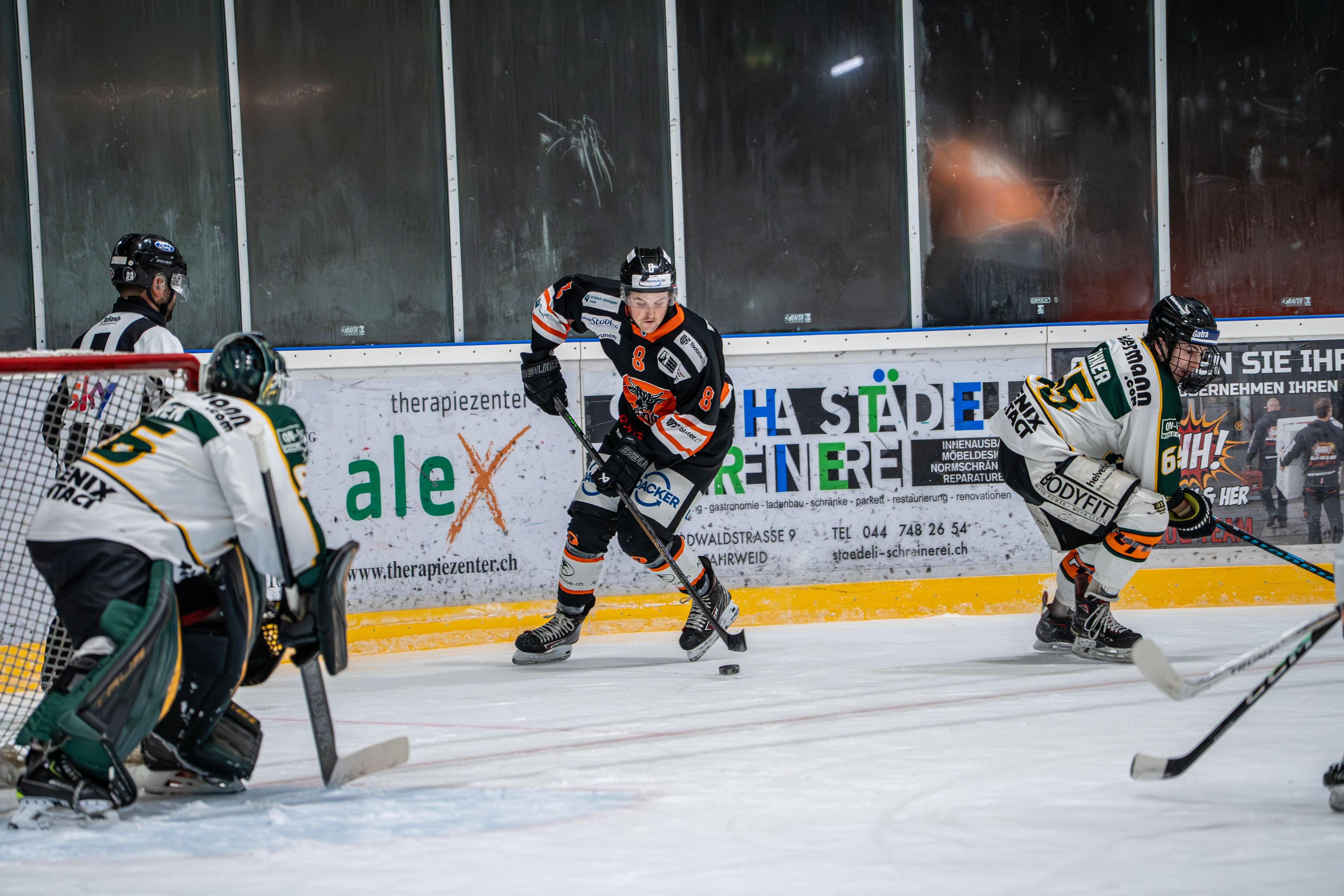 1-9-Niederlage-zum-Schluss-Jetzt-geht-s-f-r-den-EHC-Urdorf-ums-berleben