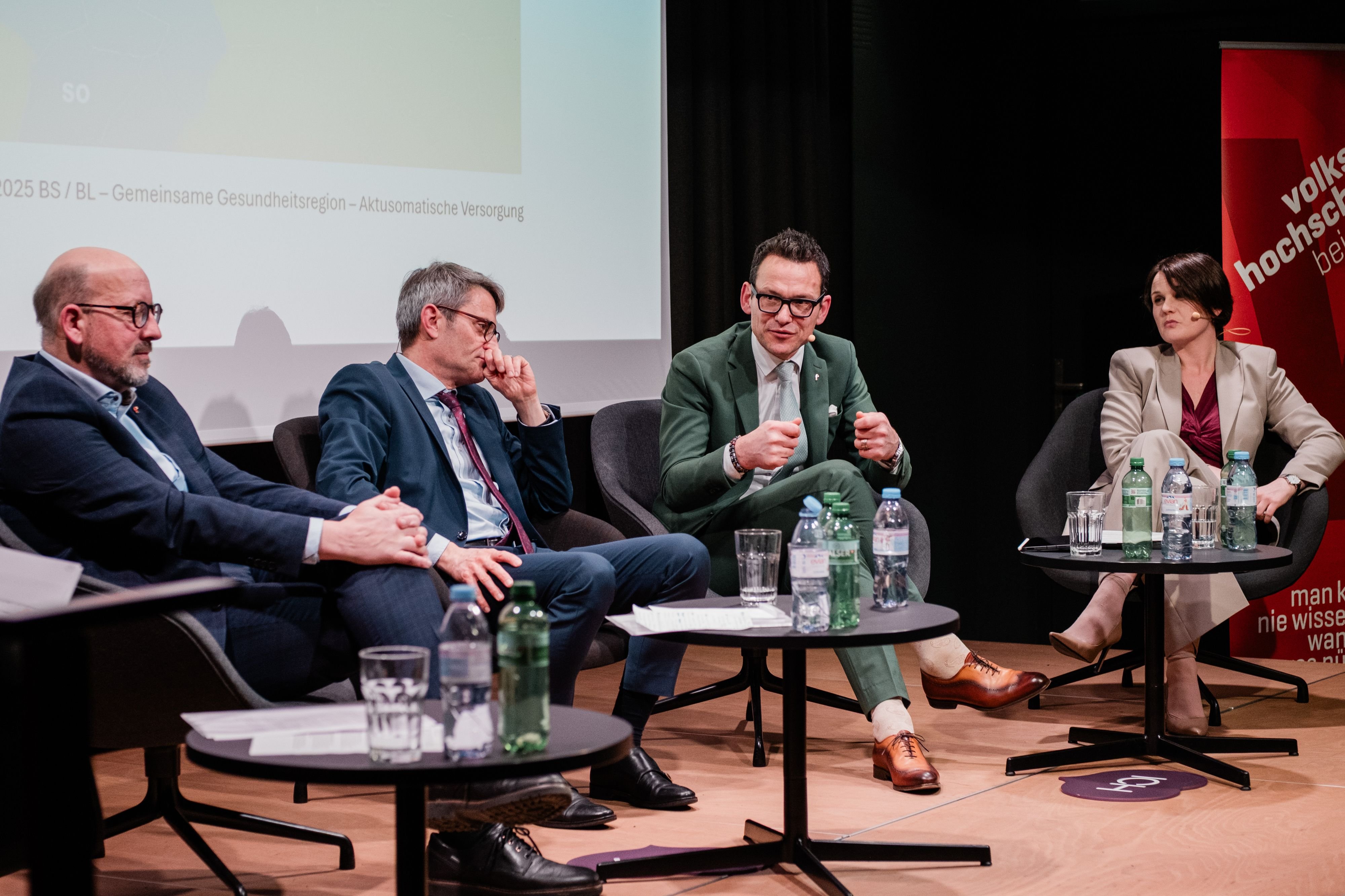 Zwei-Regierungsr-te-auf-Sympathie-Tour-und-verhaltenes-Echo-zum-Baselbieter-Spitalstandort