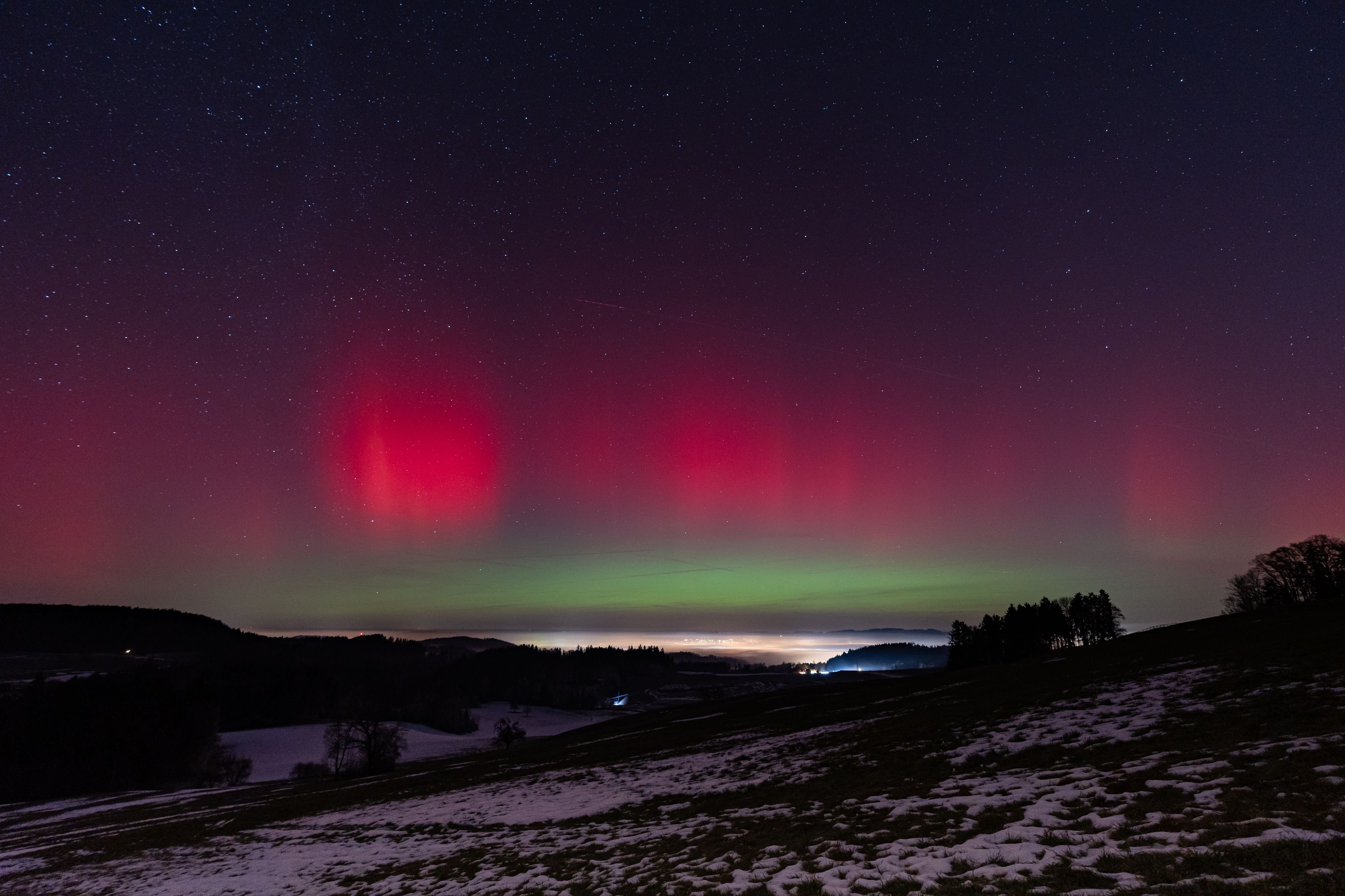 Polarlichter-ber-der-Ostschweiz-Wo-man-sie-am-besten-sieht-und-wie-die-Beobachtung-gelingt