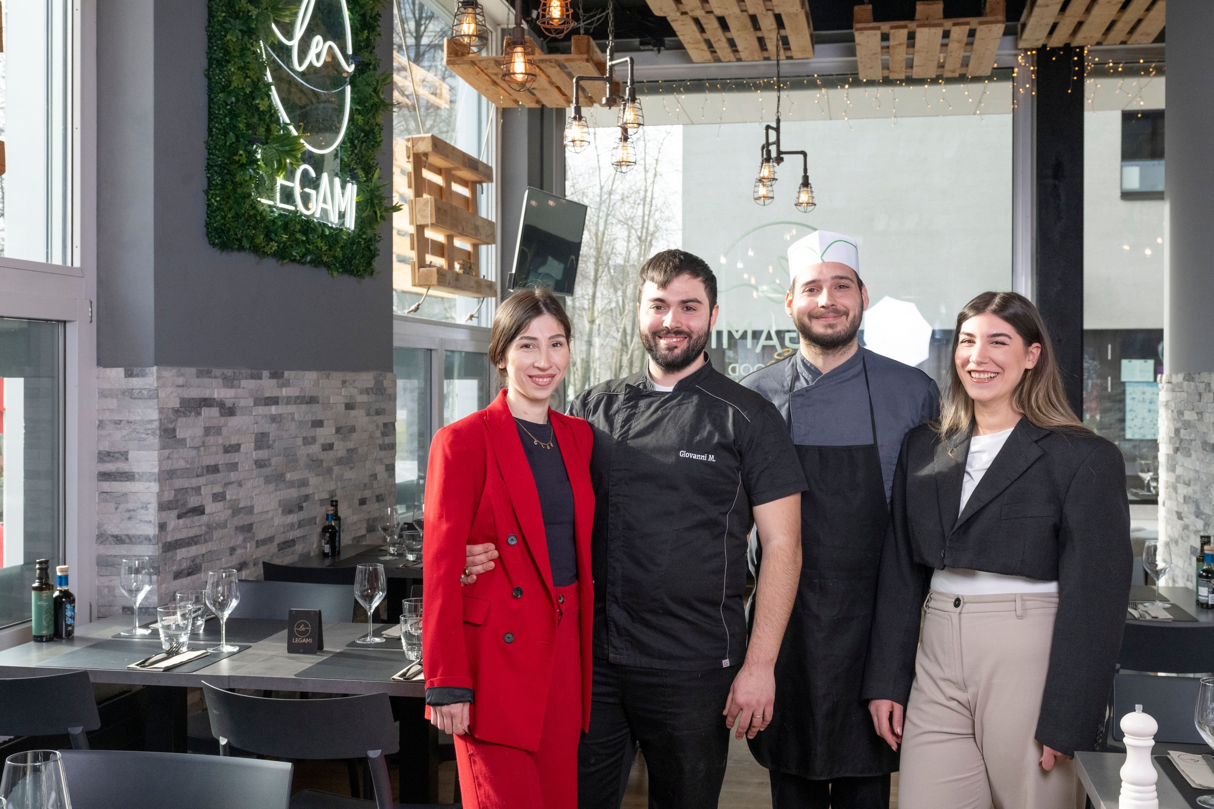 Erdbeere-trifft-auf-Chili-und-der-Vesuv-erwacht-Zwei-neapolitanische-K-che-denken-italienische-Klassiker-neu