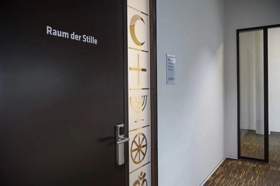 Wiederholt-w-ten-Vandalen-auf-dem-Therwiler-Friedhof