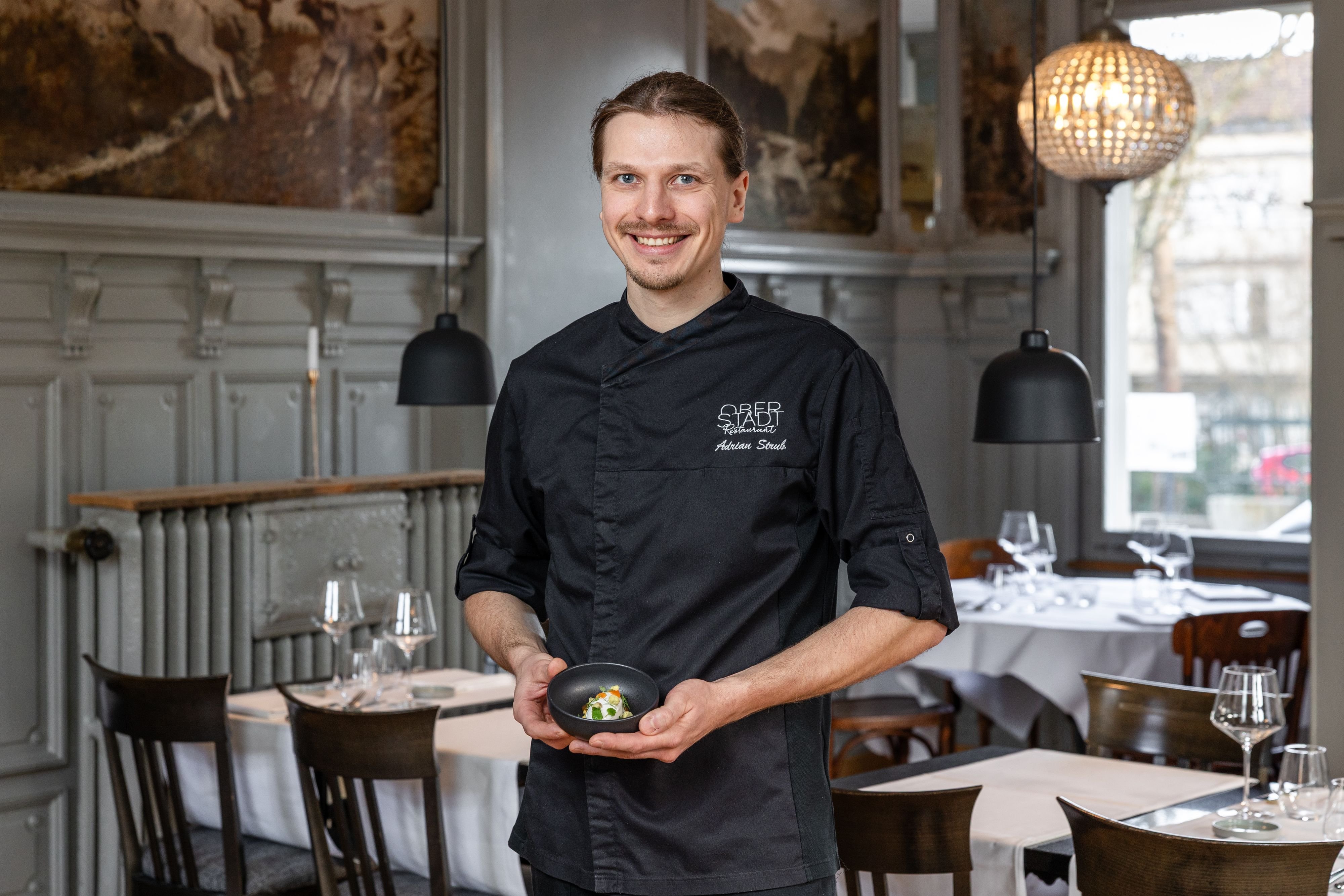 Starkoch-Andreas-Caminada-schickte-einen-Aargauer-auf-eine-kulinarische-Weltreise