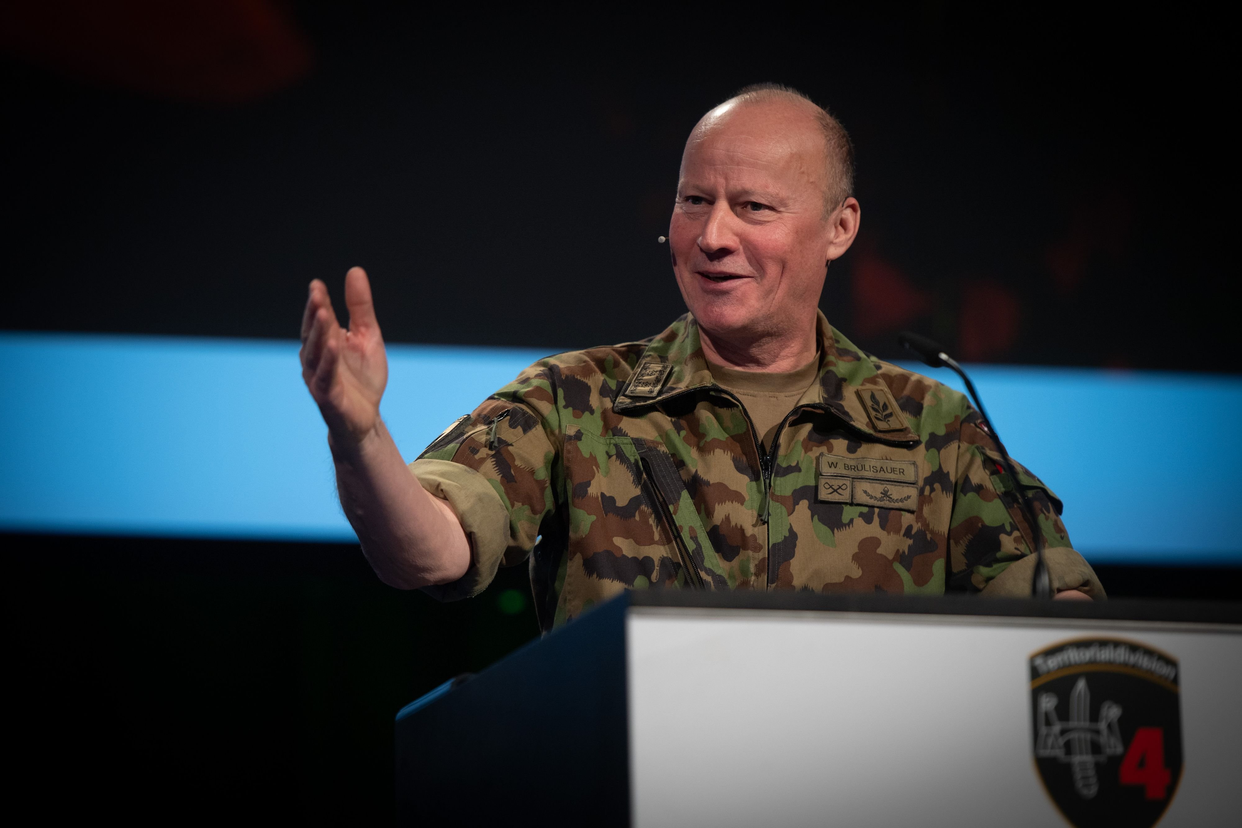 -Im-S-ntisgebiet-muss-man-sich-an-mehr-Gefechtsl-rm-gew-hnen-Ostschweizer-Division-r-Willy-Br-lisauer-fordert-Kriegst-chtigkeit