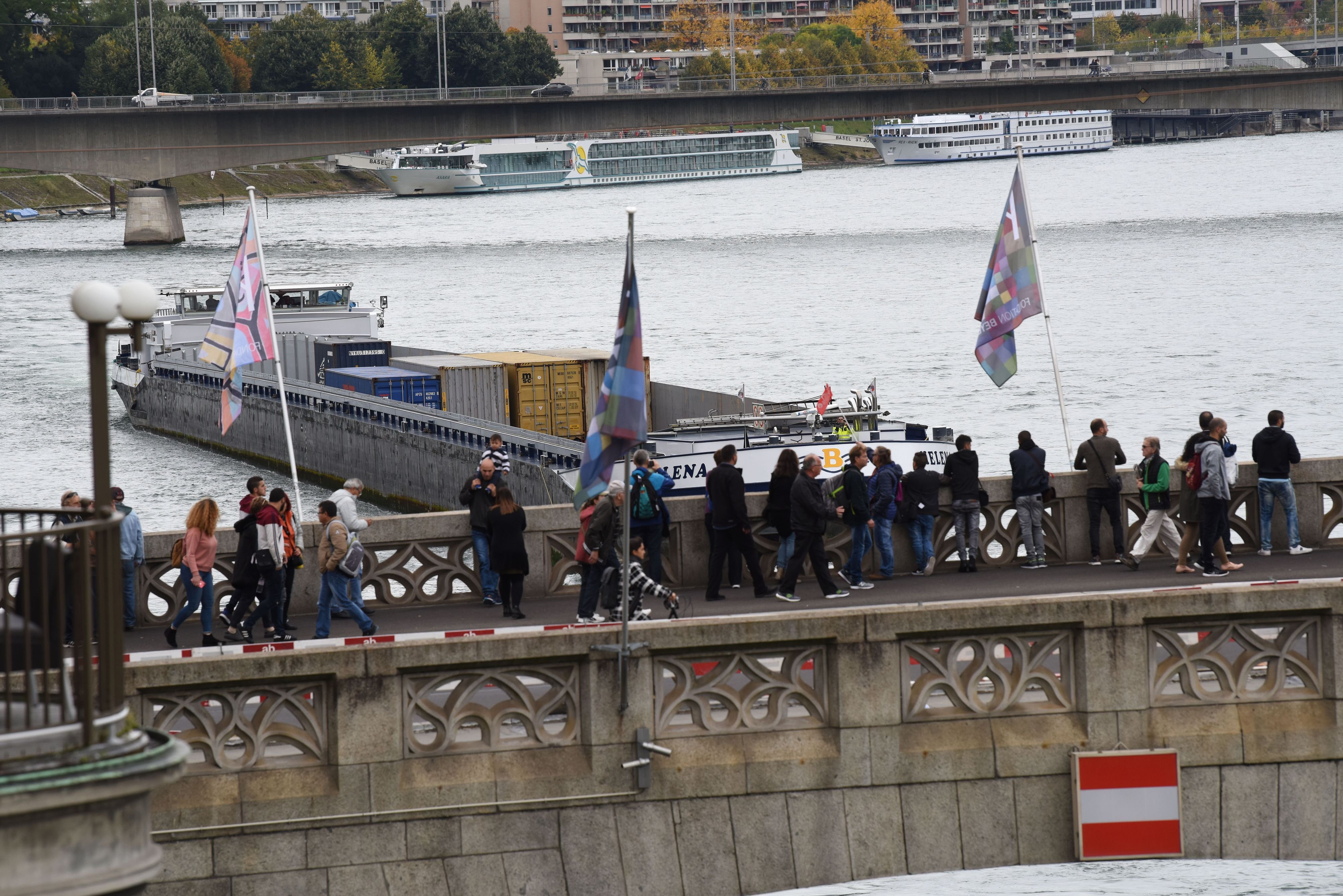 herausforderung-niedrigwasser-schweiz-gibt-jetzt-den-takt-vor-bei-der-internationalen-rheinschifffahrt