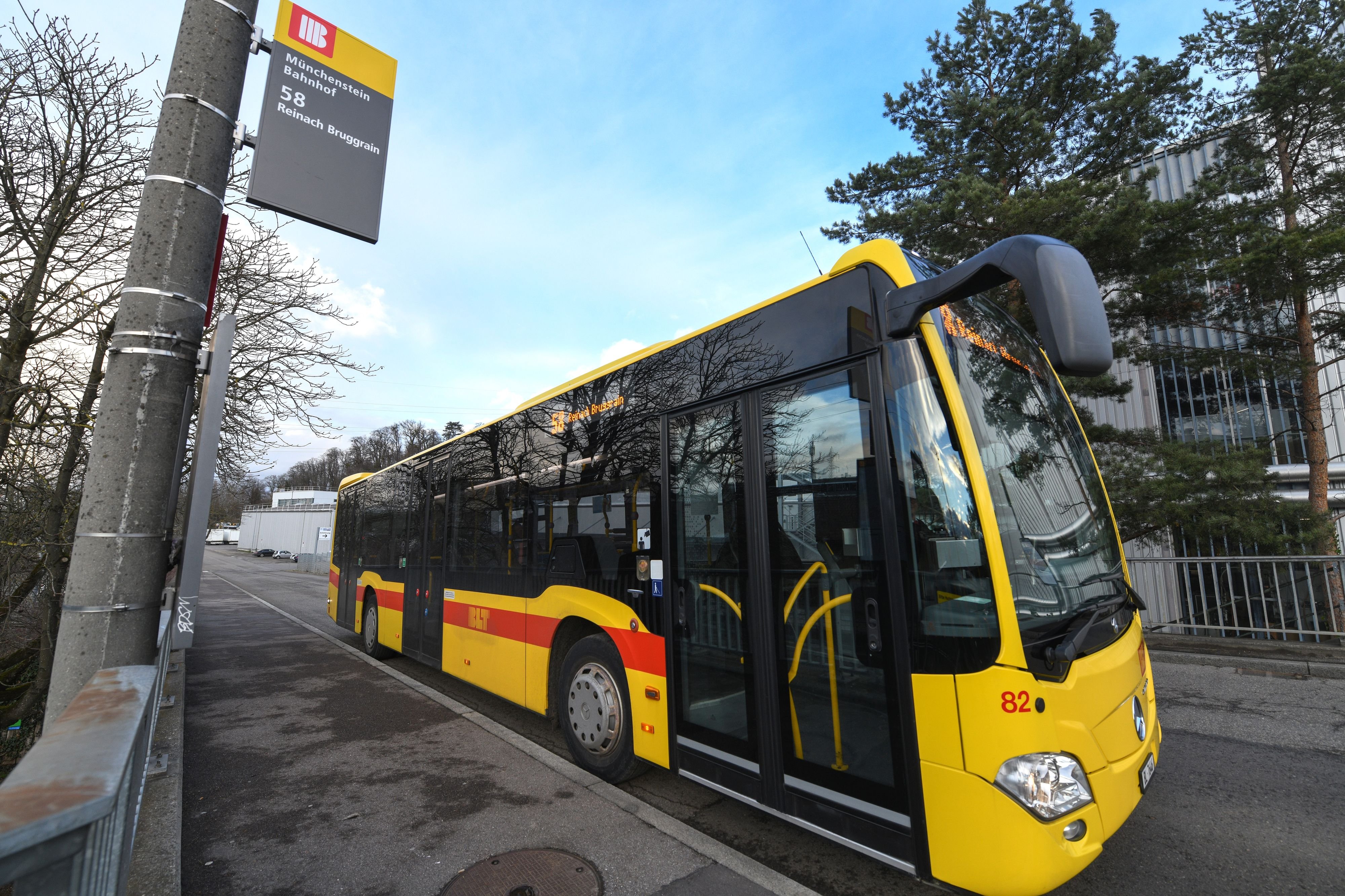 Reinachs-positive-erste-Erfahrungen-mit-der-Buslinie-58