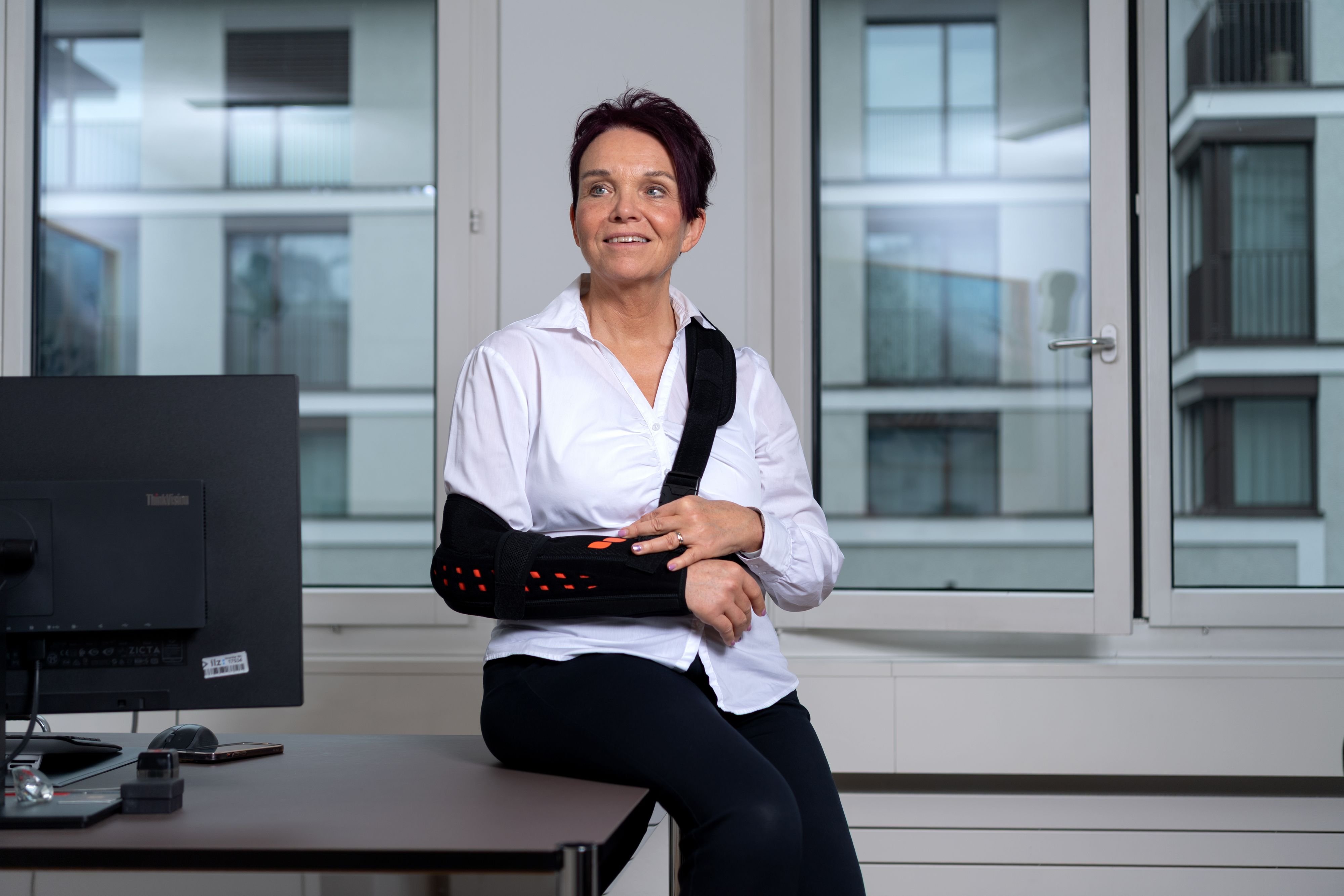 -Wie-Arnold-von-Winkelried-Diese-Regierungsr-tin-k-mpft-mit-gebrochener-Schulter-gegen-die-Individualbesteuerung