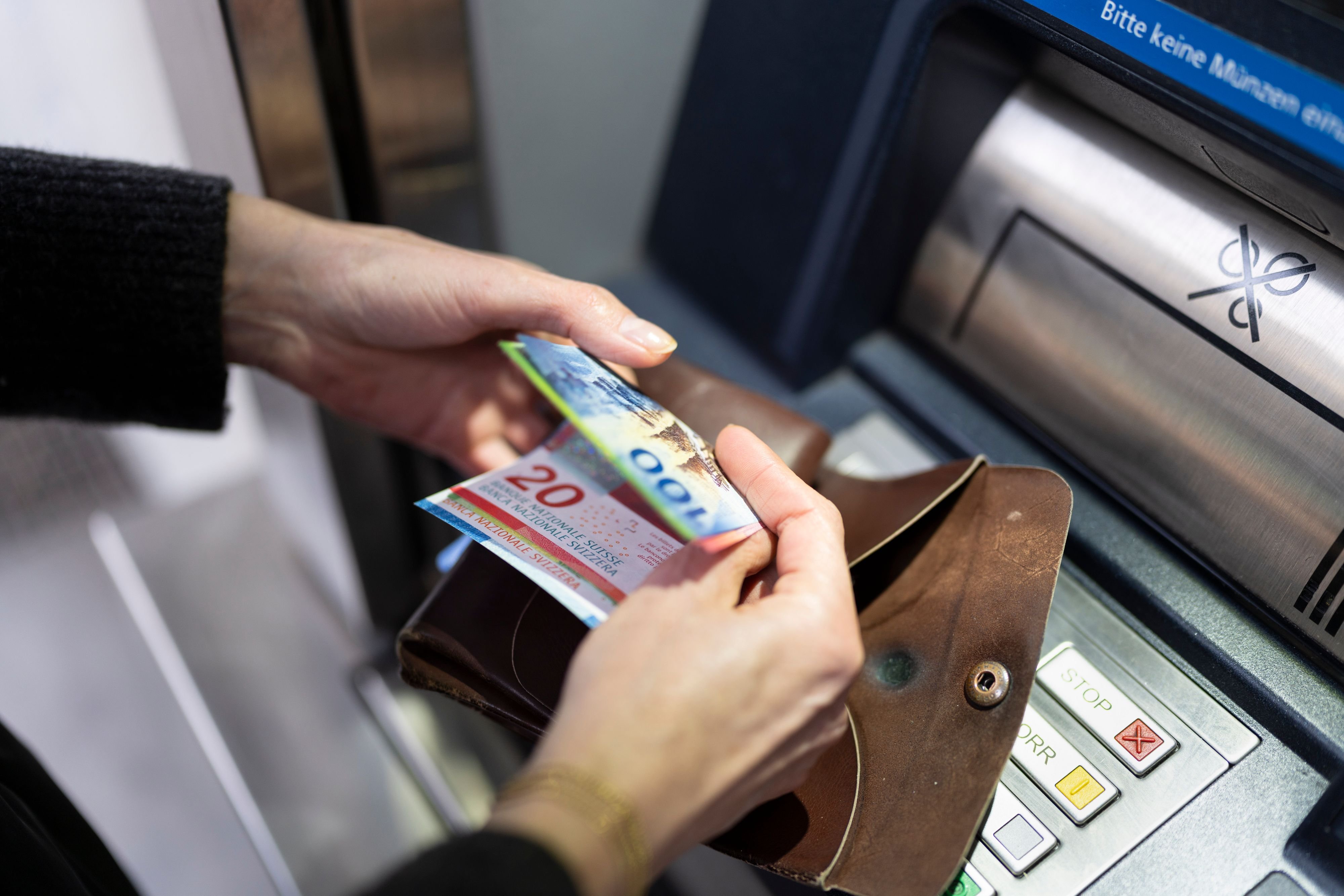 Betr-ger-Br-der-zockten-in-Bern-Passanten-ab-in-Z-rich-begingen-sie-einen-folgenschweren-Fehler