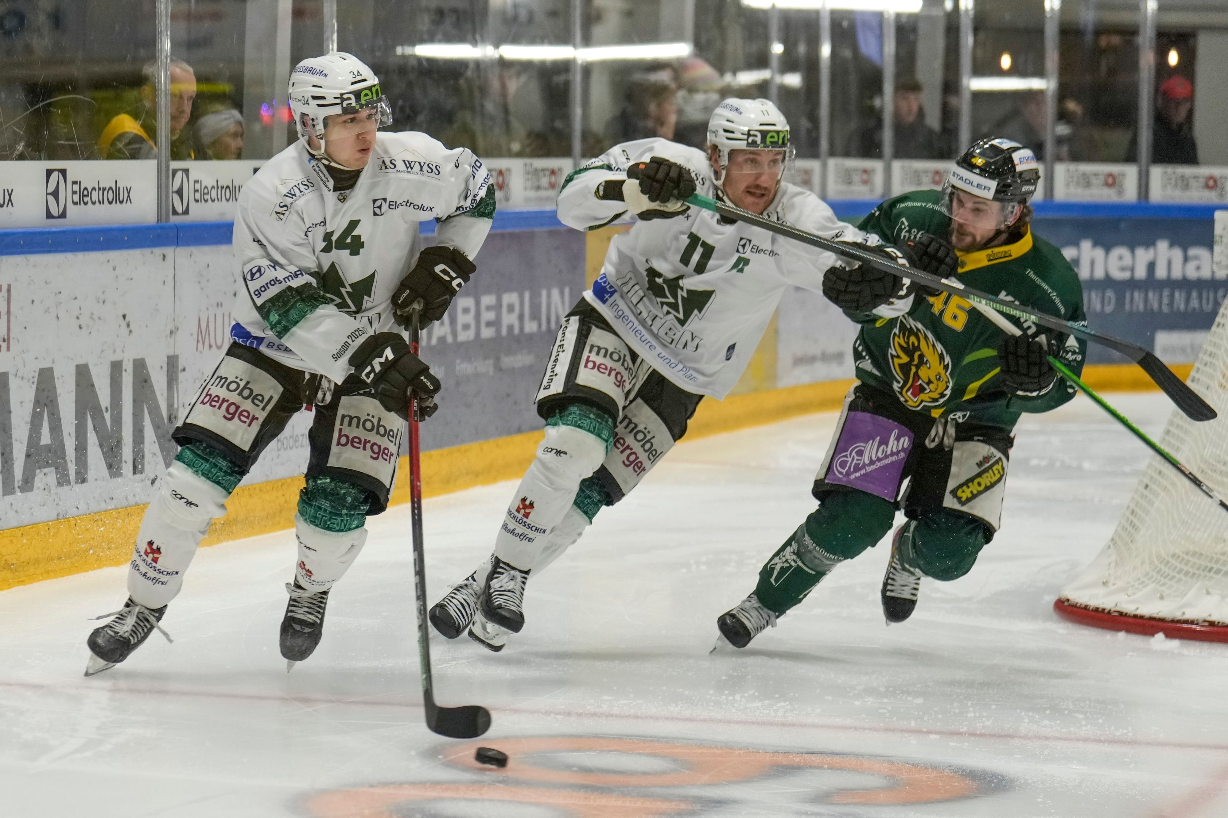 Live-ab-19-45-Uhr-Kann-der-EHC-Olten-beim-HC-Thurgau-erneut-drei-Punkte-entf-hren-