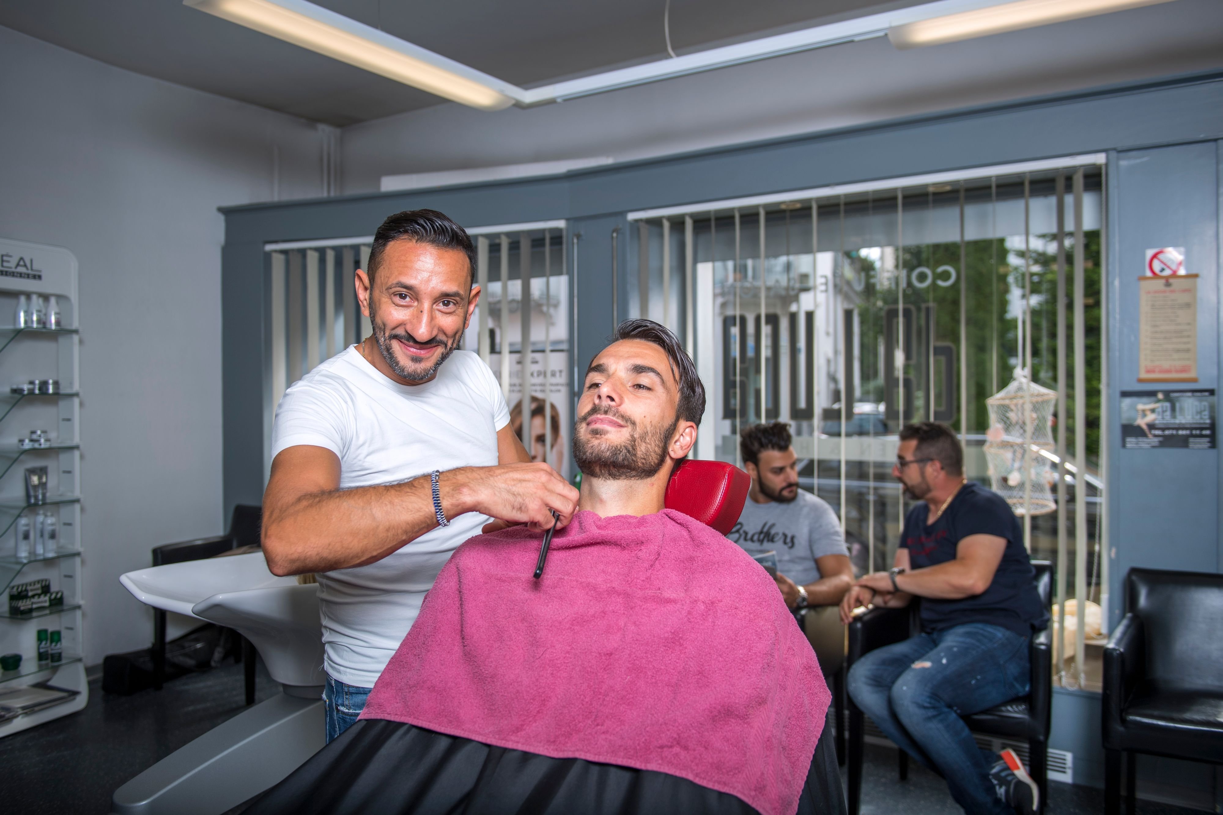 Wenn-das-Leben-auf-den-Kopf-gestellt-wird-Rorschacher-Coiffeur-Luca-Tempesta-und-sein-h-rtester-Kampf