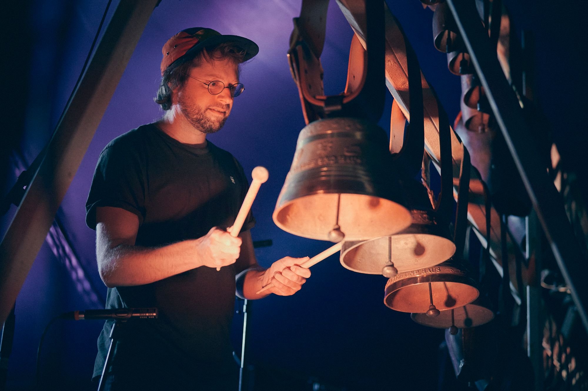 Experimentelle-Kl-nge-im-St-Galler-Palace-Picasso-Ausstellung-in-Lindau-Leseb-hne-im-St-Galler-Maverick-s-