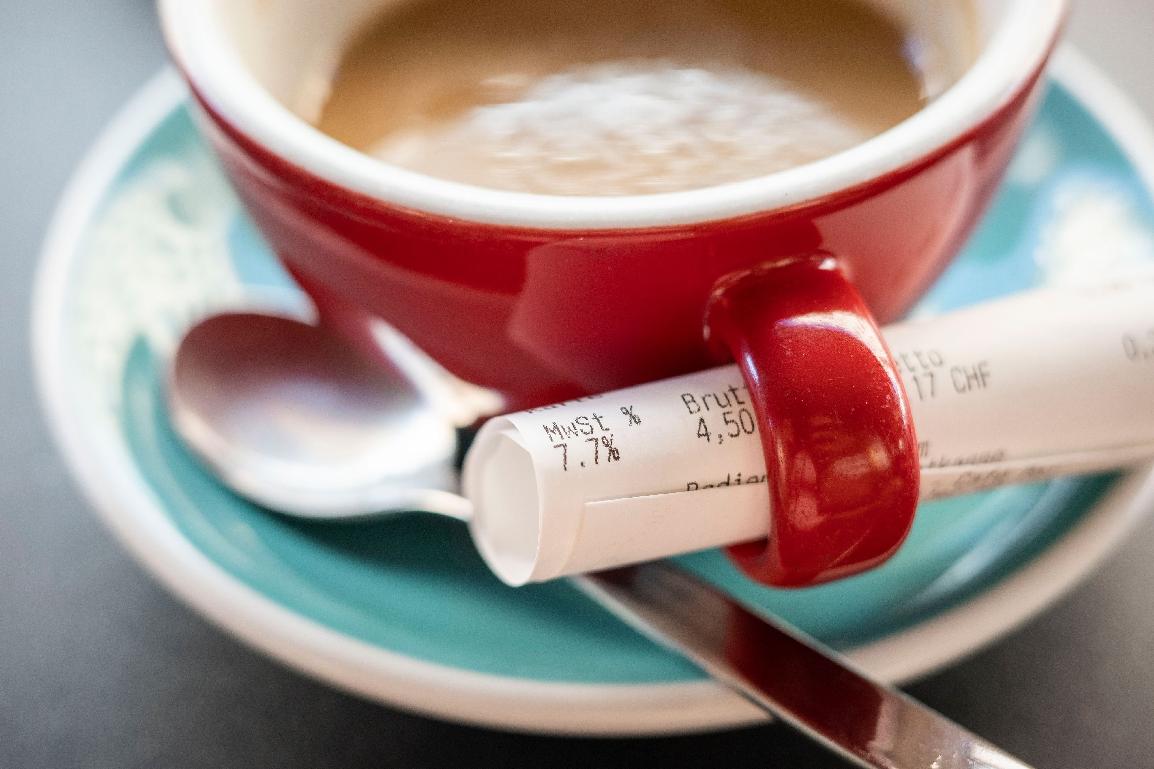 Teuer-teurer-Mehrwertsteuer-Die-Allzweckwaffe-der-Schweizer-Politik