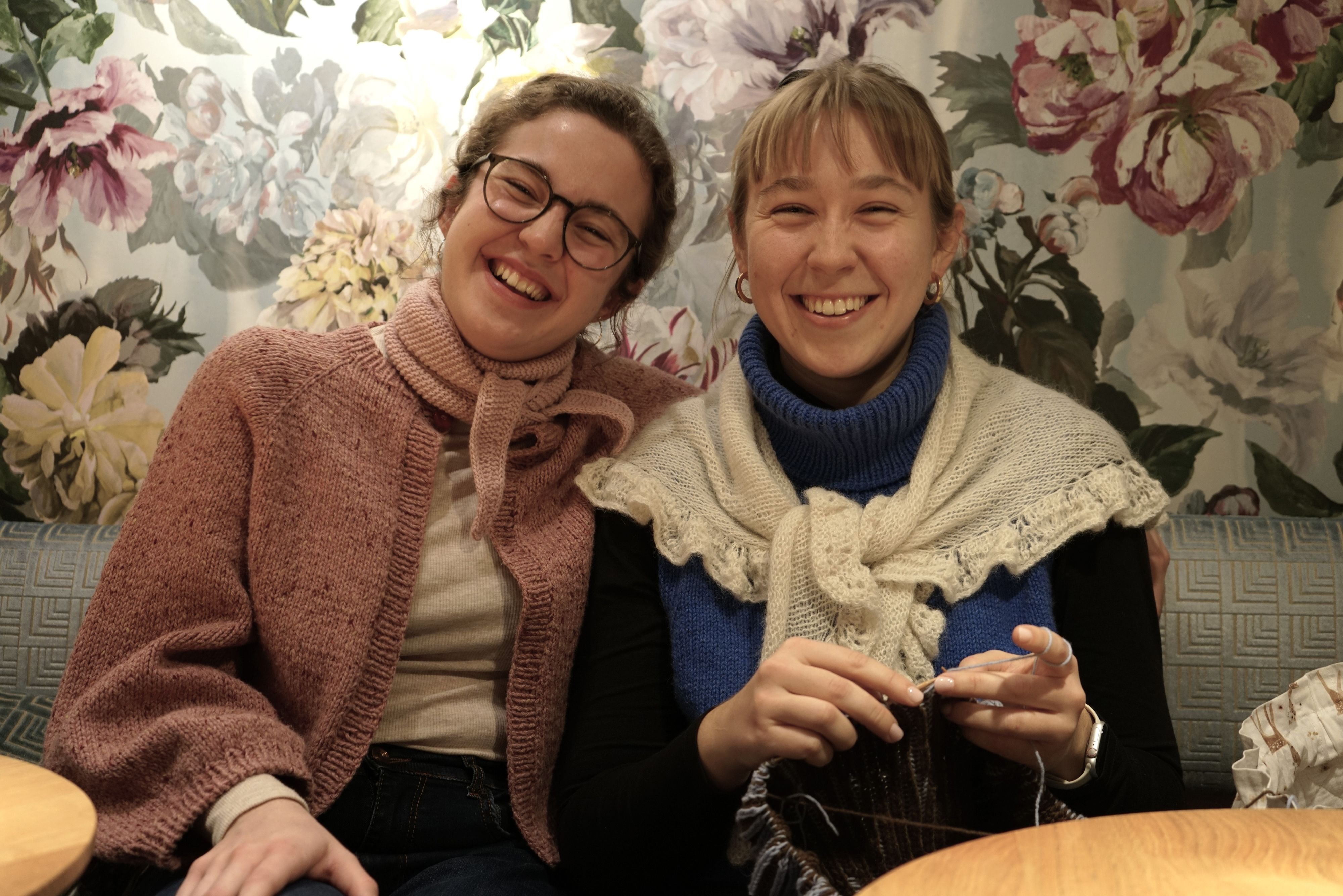 Mit-der-Strickarbeit-ins-Kino-Die-wilden-Maschen-veranstalten-erstes-Strickkino-in-St-Gallen