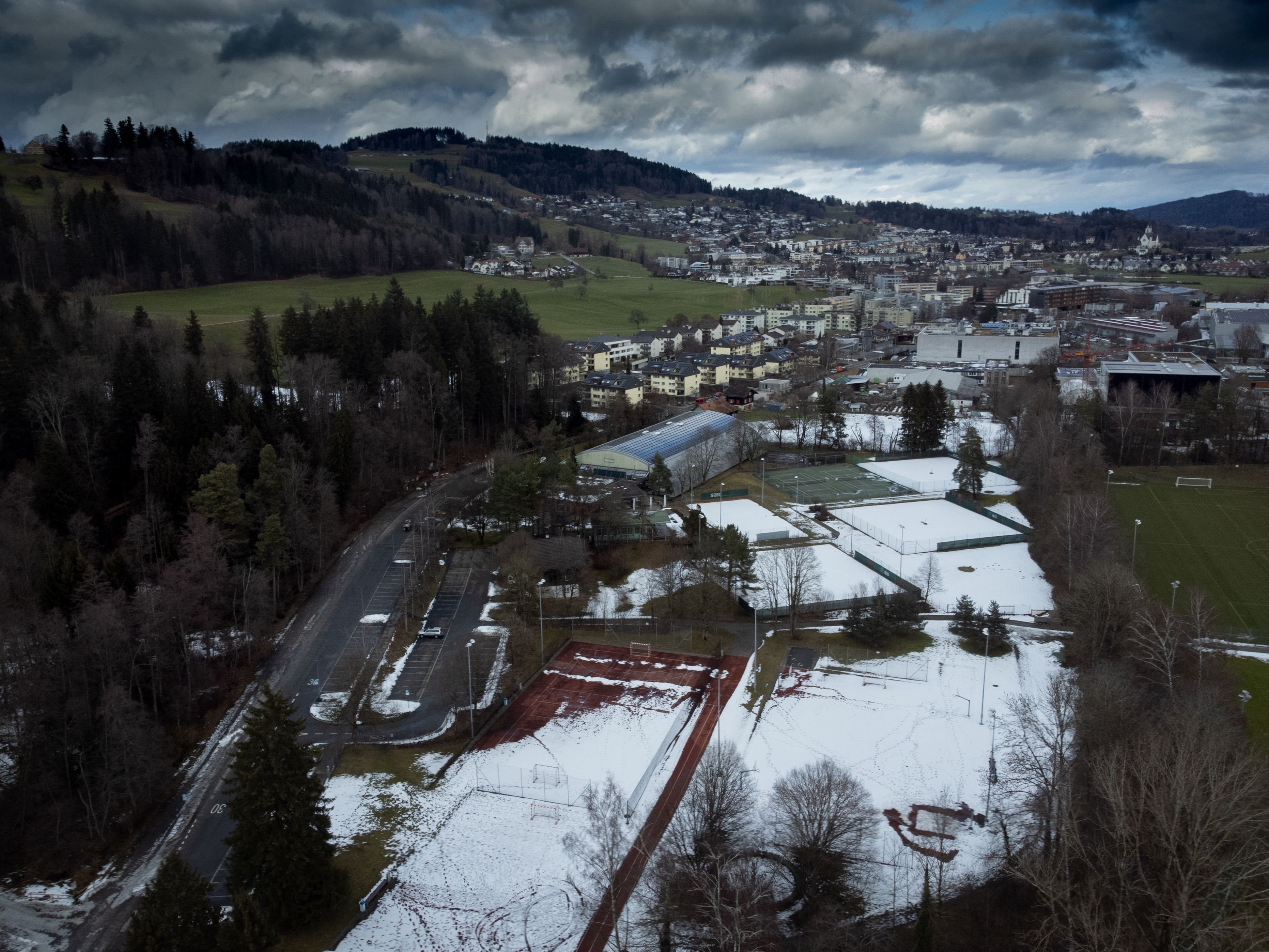 -wir-setzen-unsere-dezentrale-strategie-zusammen-mit-den-sportvereinen-fort-stadtrat-mathias-gabathuler-zur-neuen-idee-eines-sportparks-im-gr-ndenmoos