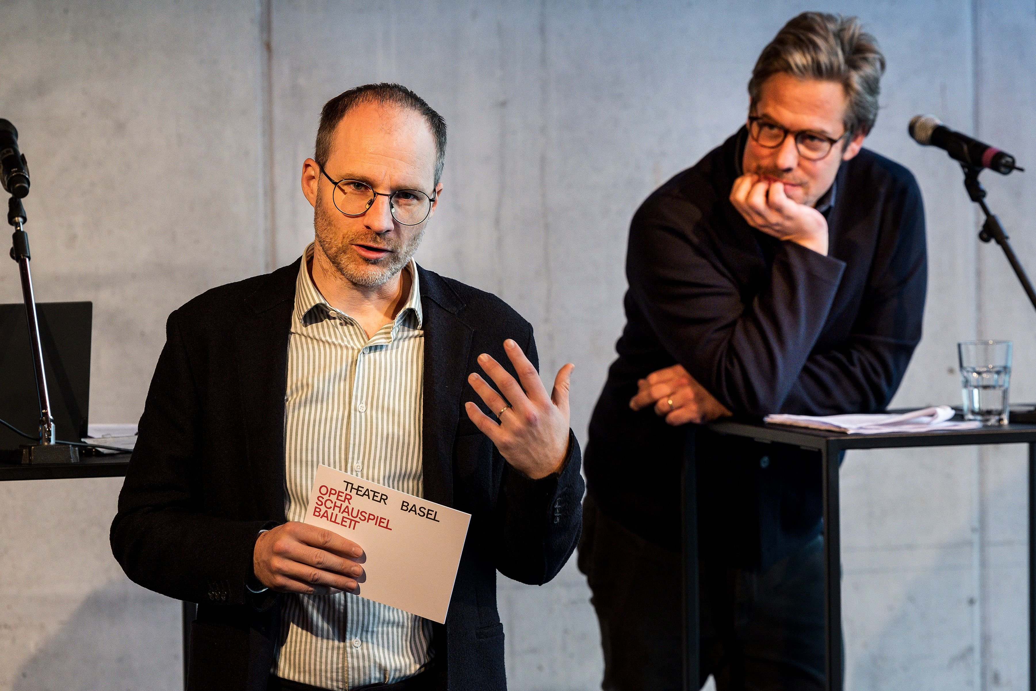 Das-grosse-Durchwinken-Eine-GV-ohne-Widerspruch-am-Theater-Basel