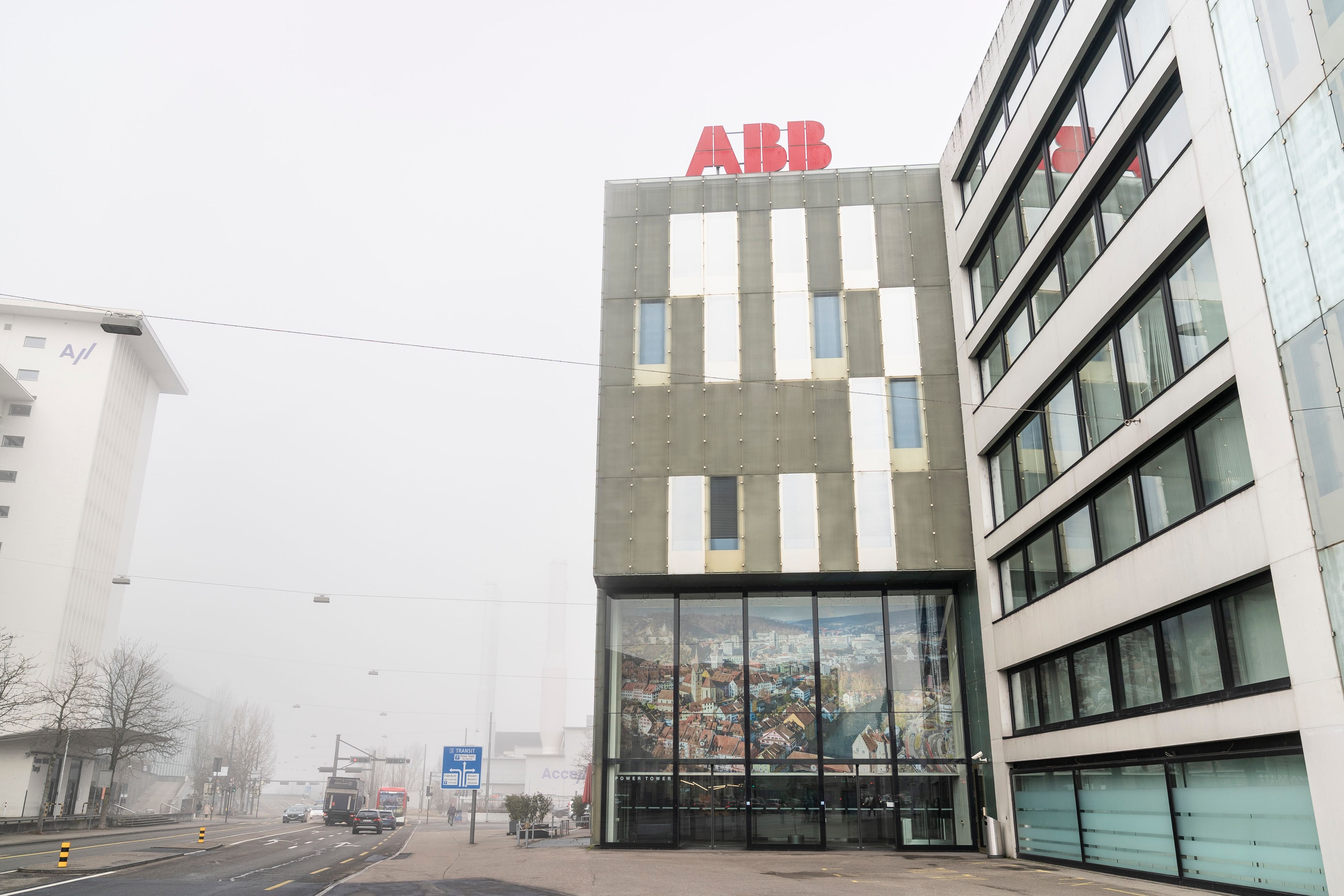 unwiderstehlicher-optimismus-abb-zeigt-rekordgewinn-und-sieht-keine-anzeichen-einer-tempoverlangsamung