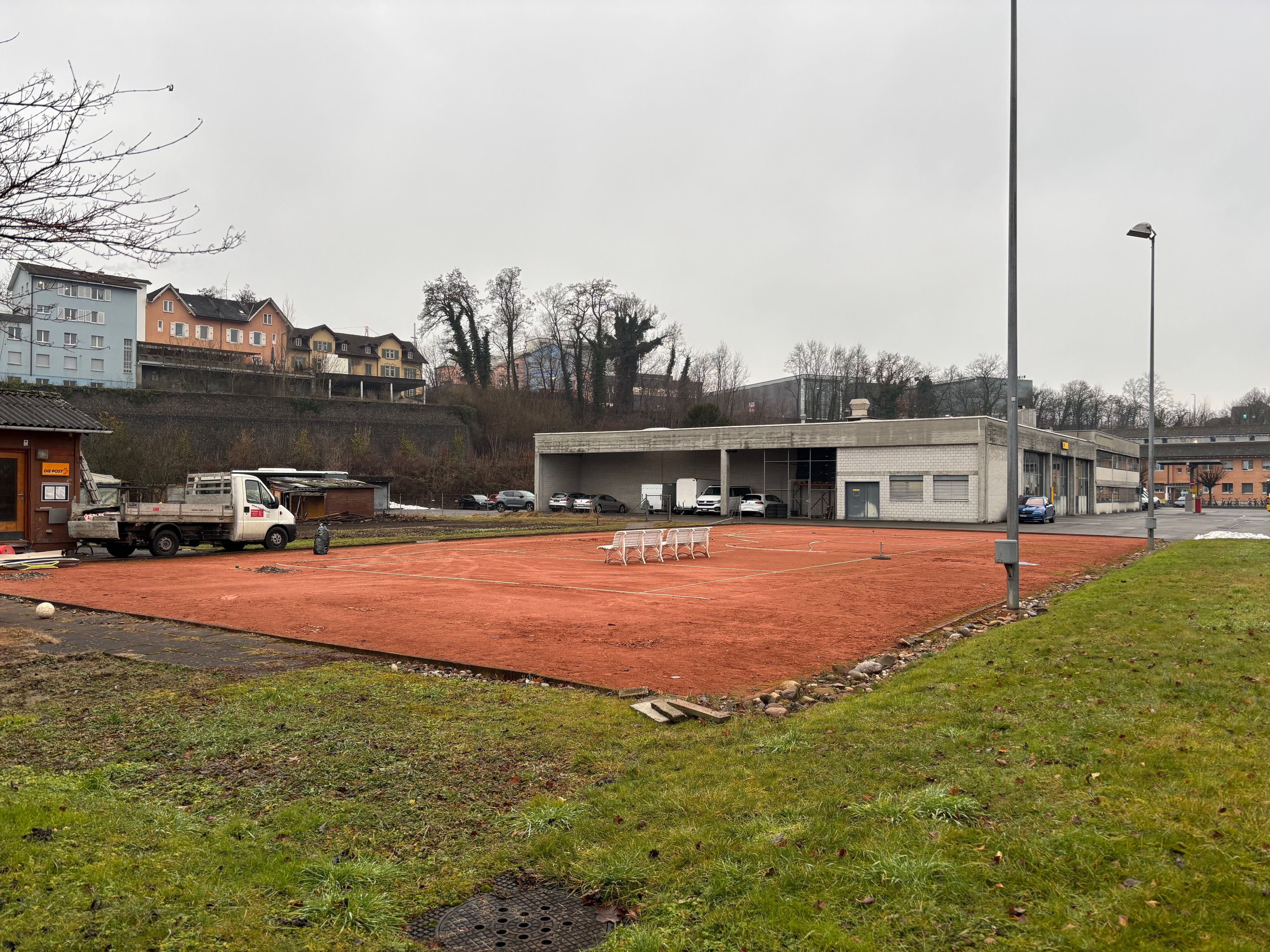 Schreberg-rten-und-Tennisplatz-verschwinden-Post-pr-ft-Optionen-f-r-ihre-Parzelle-in-der-Telli