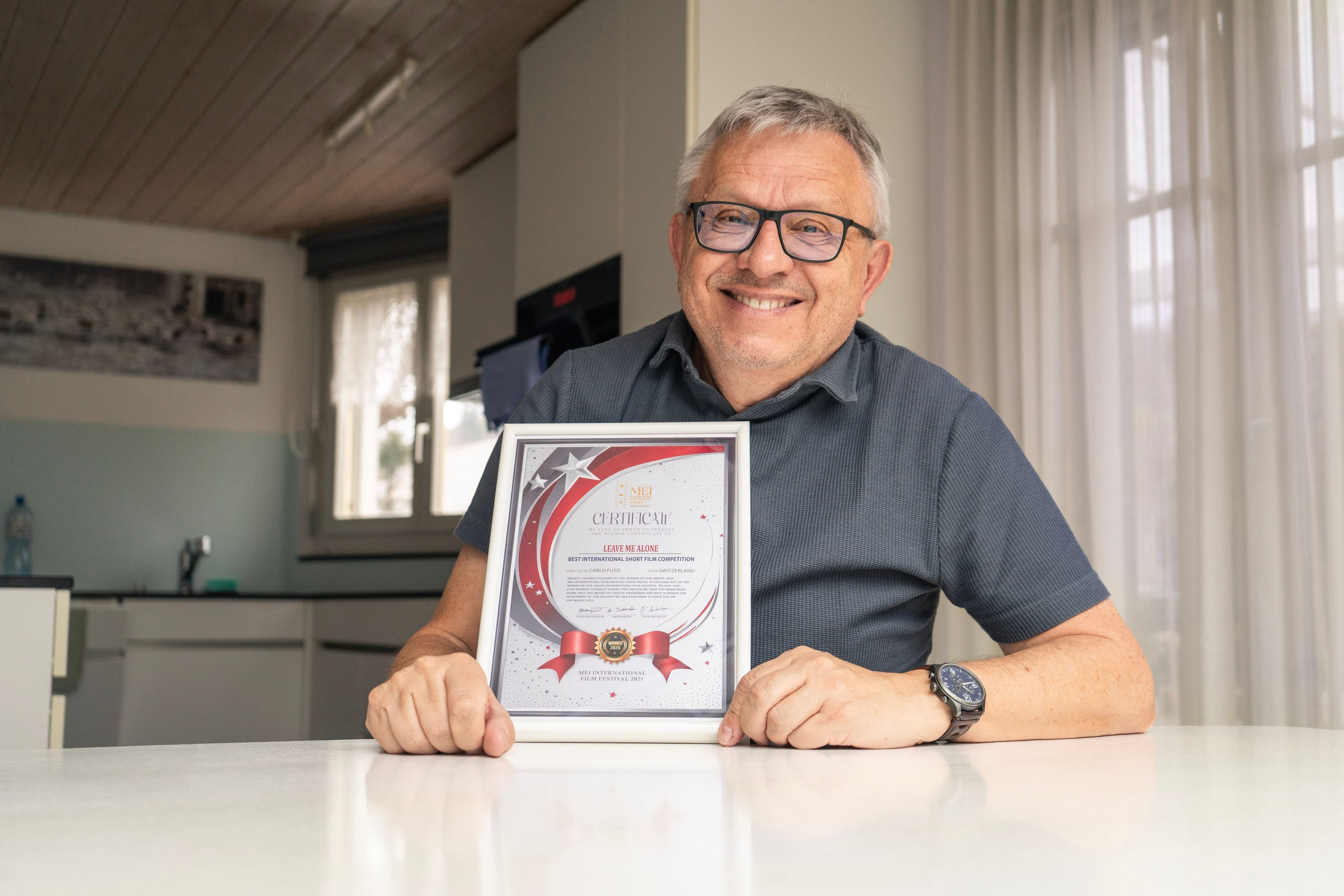 -Mein-Kopf-quillt-ber-vor-Ideen-Mettendorfer-Carlo-Fuso-wird-in-Indien-f-r-seinen-Kurzfilm-Leave-Me-Alone-ausgezeichnet